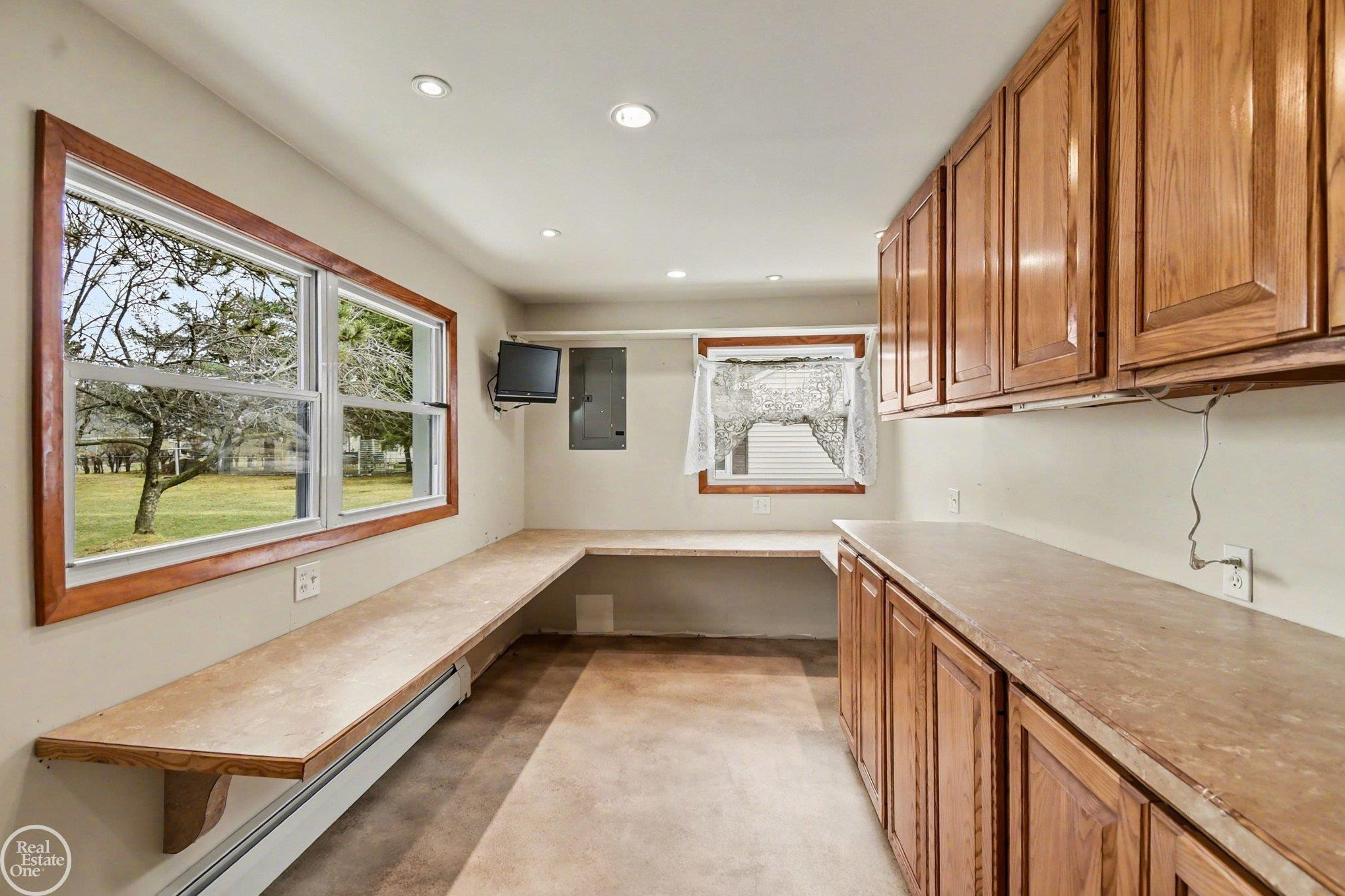 306 N 1st Avenue, Tawas City, MI 48763 — Photo 22