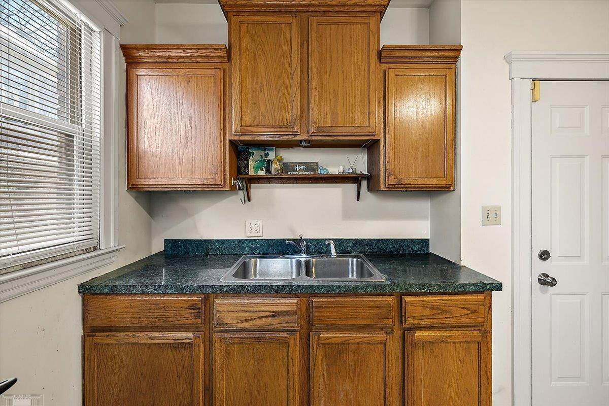 309 Melbourne Street, Detroit, MI 48202 — Photo 11