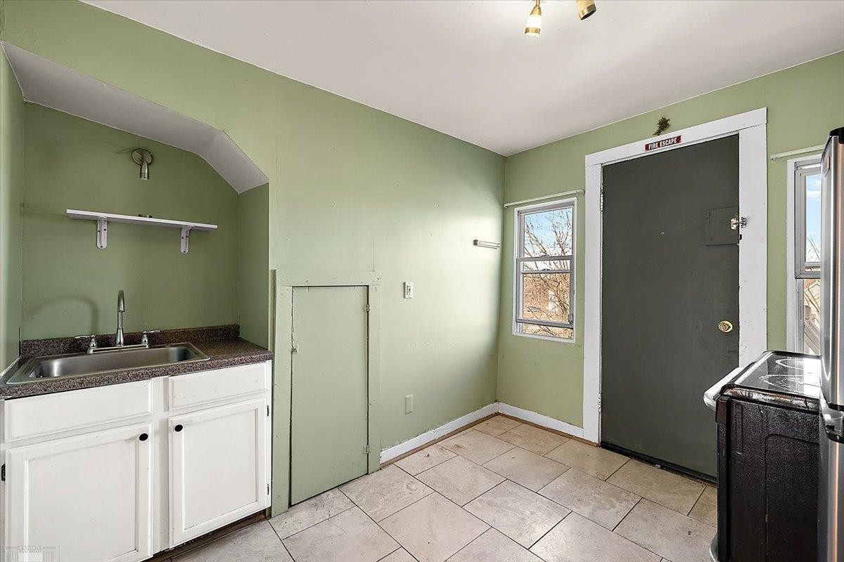 309 Melbourne Street, Detroit, MI 48202 — Photo 15