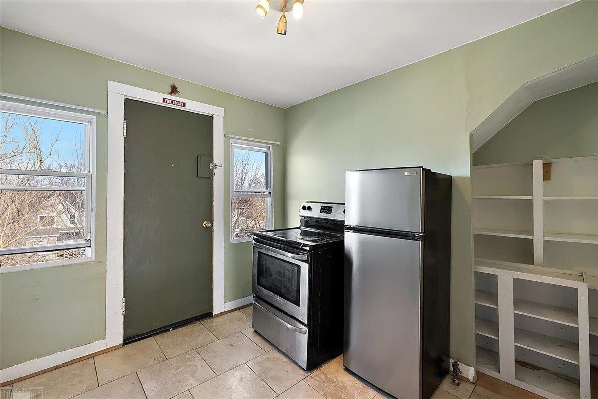 309 Melbourne Street, Detroit, MI 48202 — Photo 17
