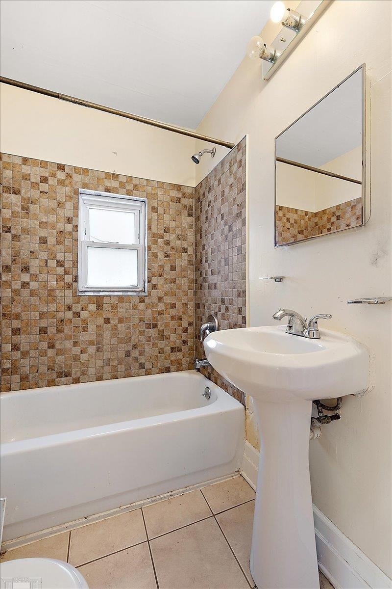 309 Melbourne Street, Detroit, MI 48202 — Photo 20