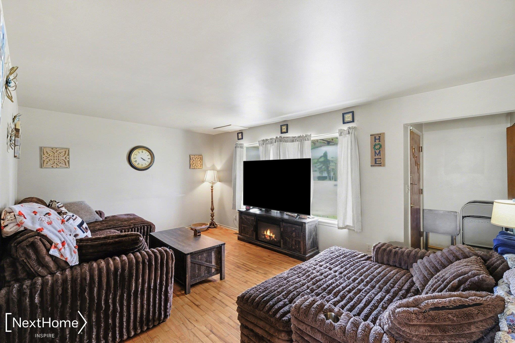 1690 McAlpine Drive, Mount Morris, MI 48458 — Photo 8