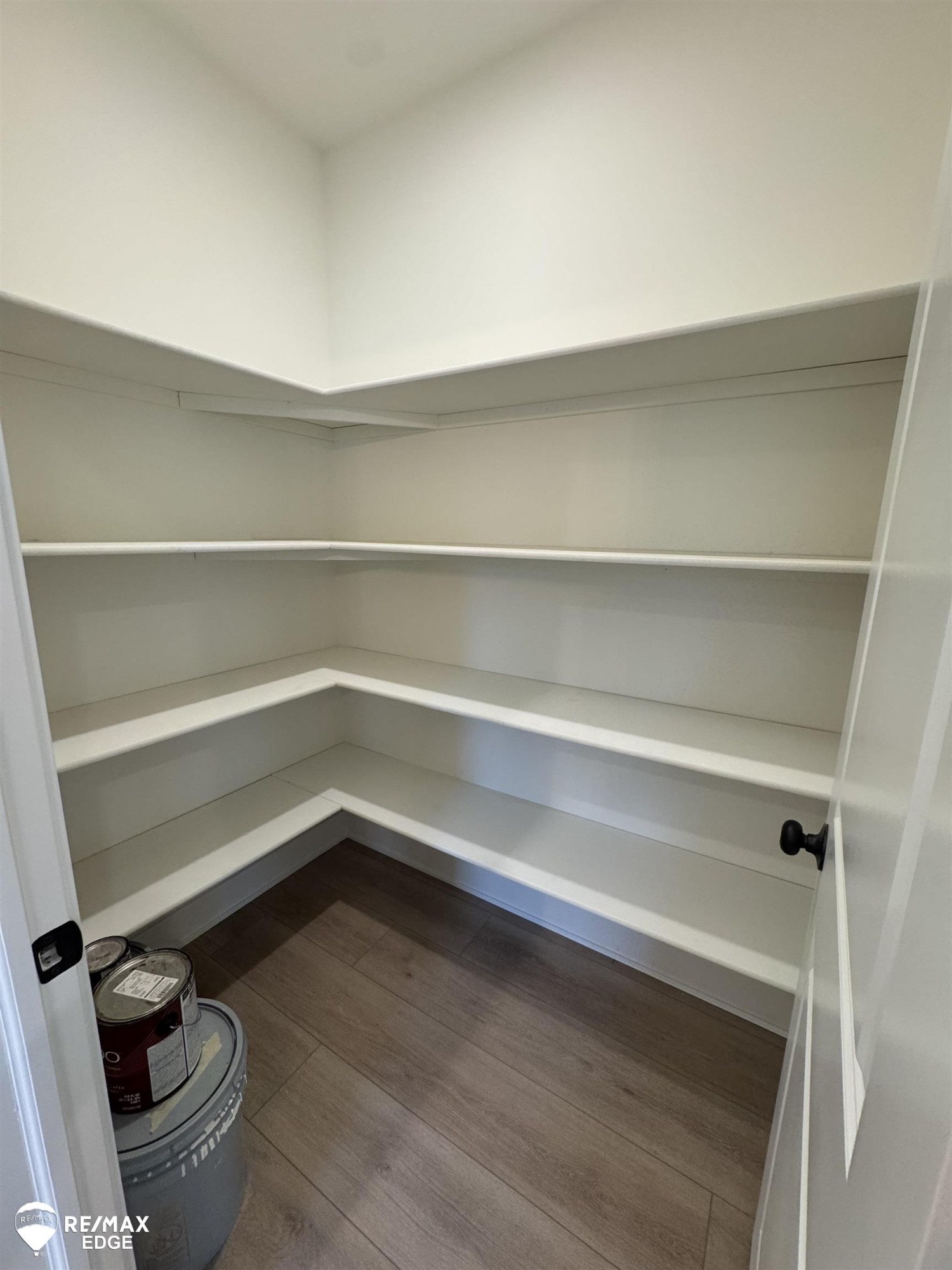 8092 Peninsula Circle, Grand Blanc, MI 48439 — Photo 13