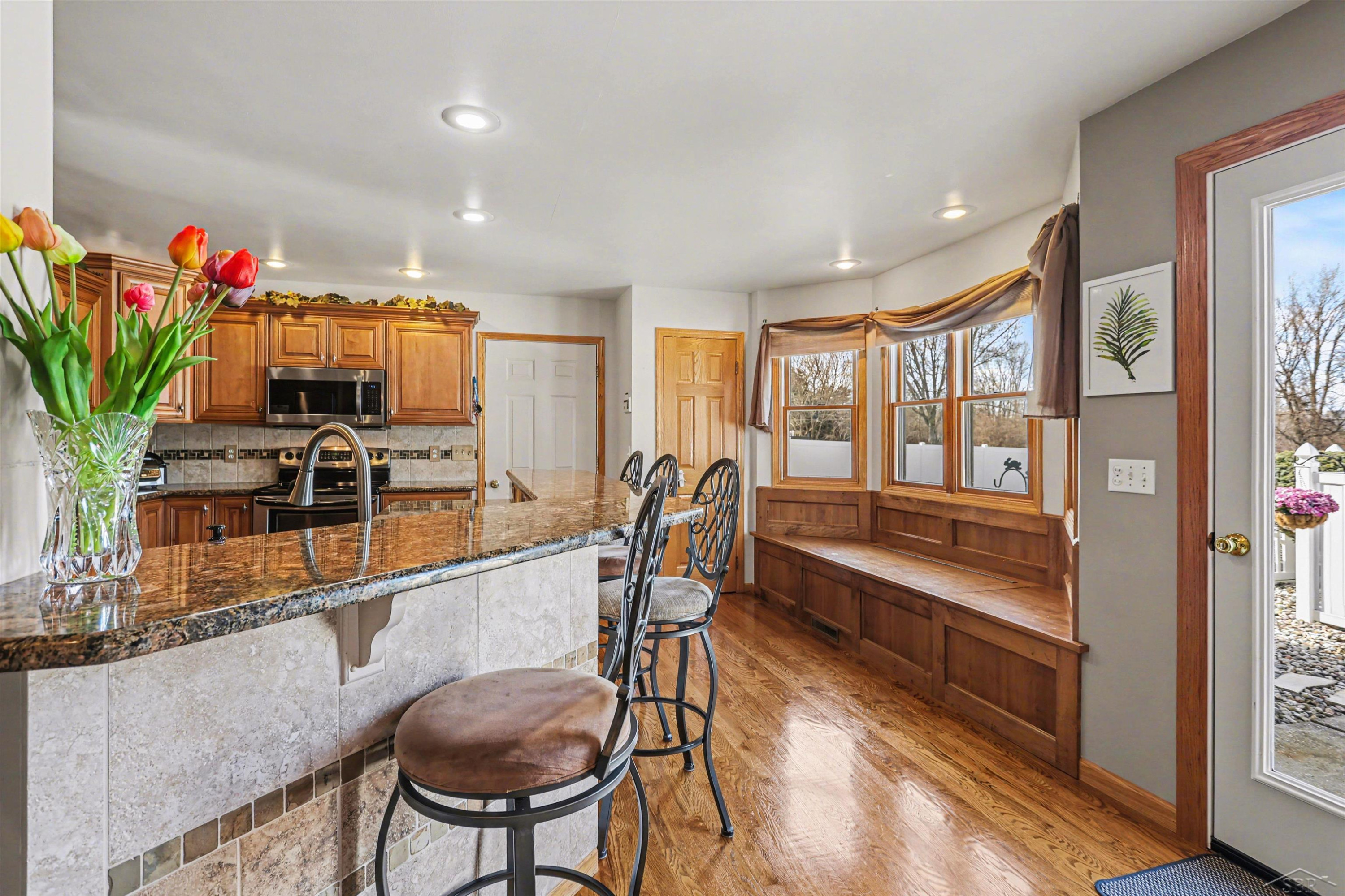 8782 Valleyview Court, Saginaw, MI 48609 — Photo 6
