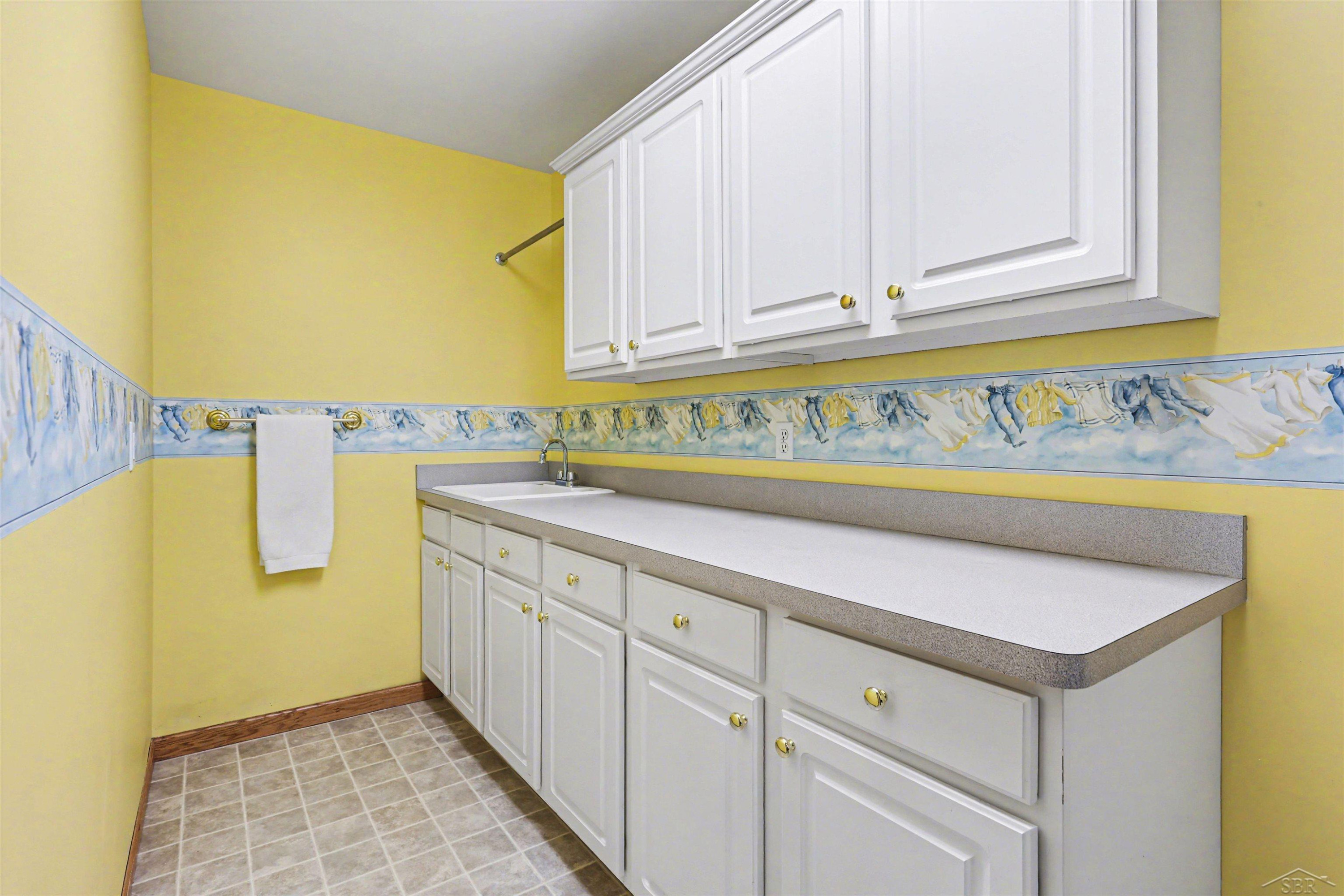 8782 Valleyview Court, Saginaw, MI 48609 — Photo 21