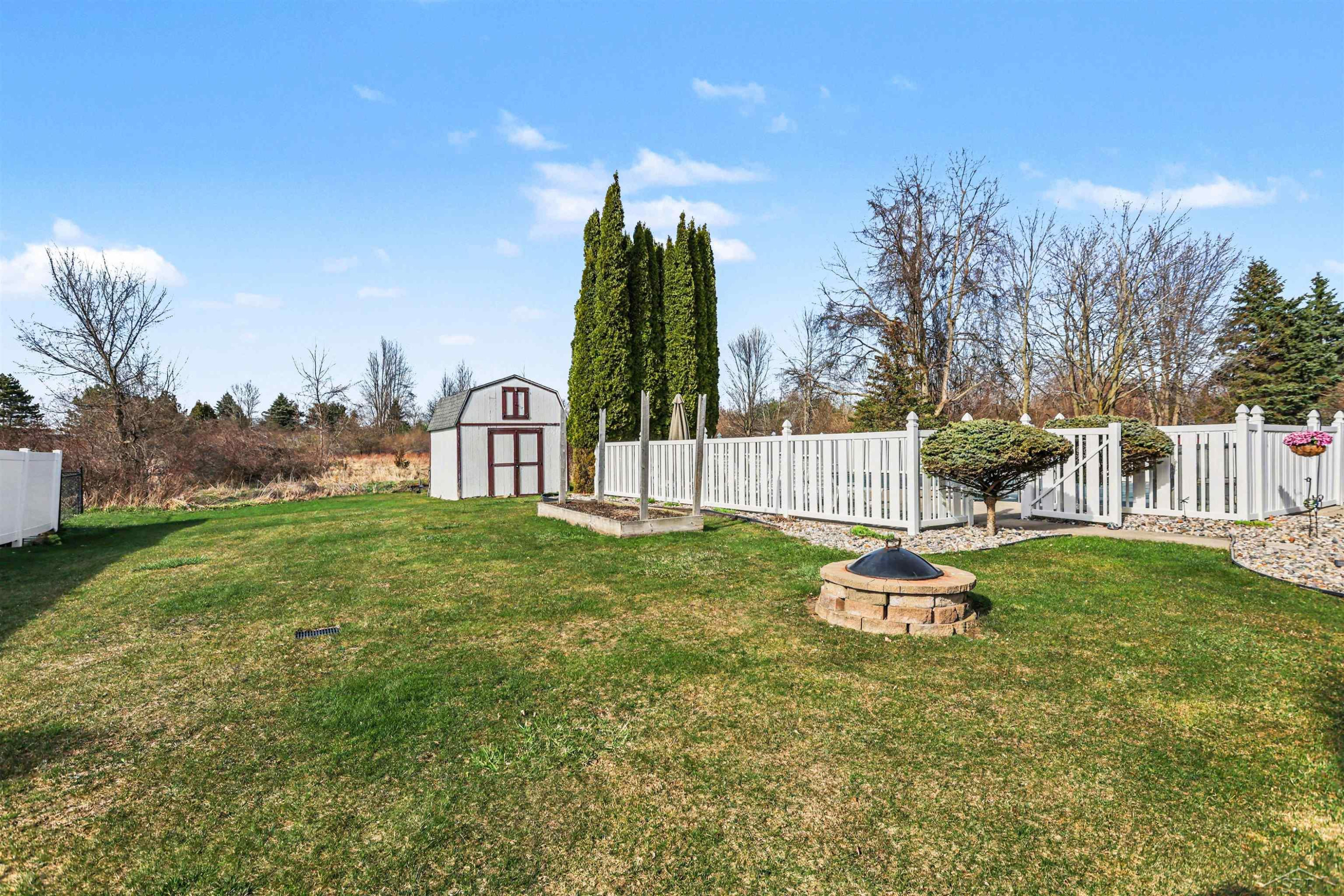 8782 Valleyview Court, Saginaw, MI 48609 — Photo 33
