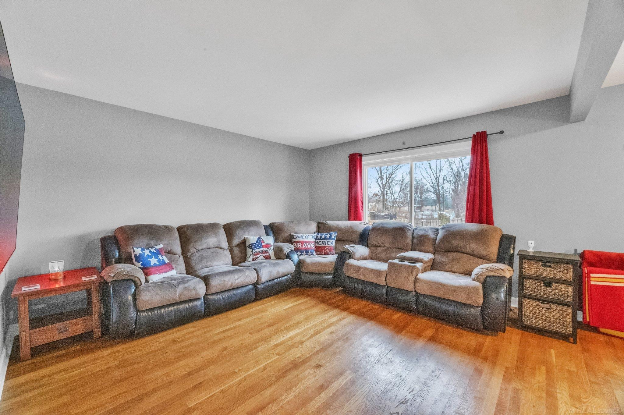 817 Baird Street, Holly, MI 48442 — Photo 4