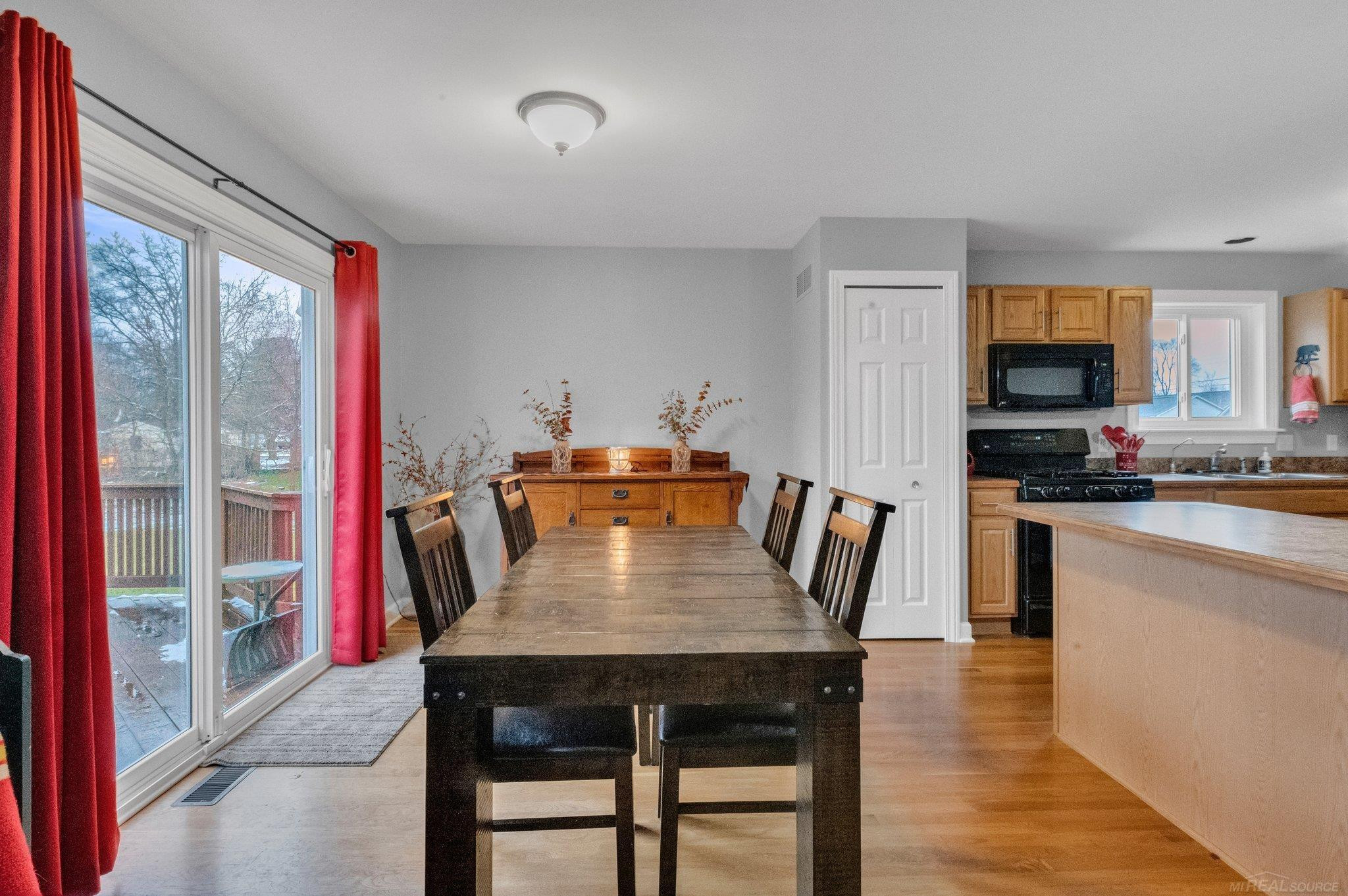 817 Baird Street, Holly, MI 48442 — Photo 7