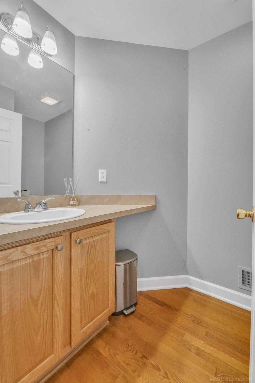 817 Baird Street, Holly, MI 48442 — Photo 9