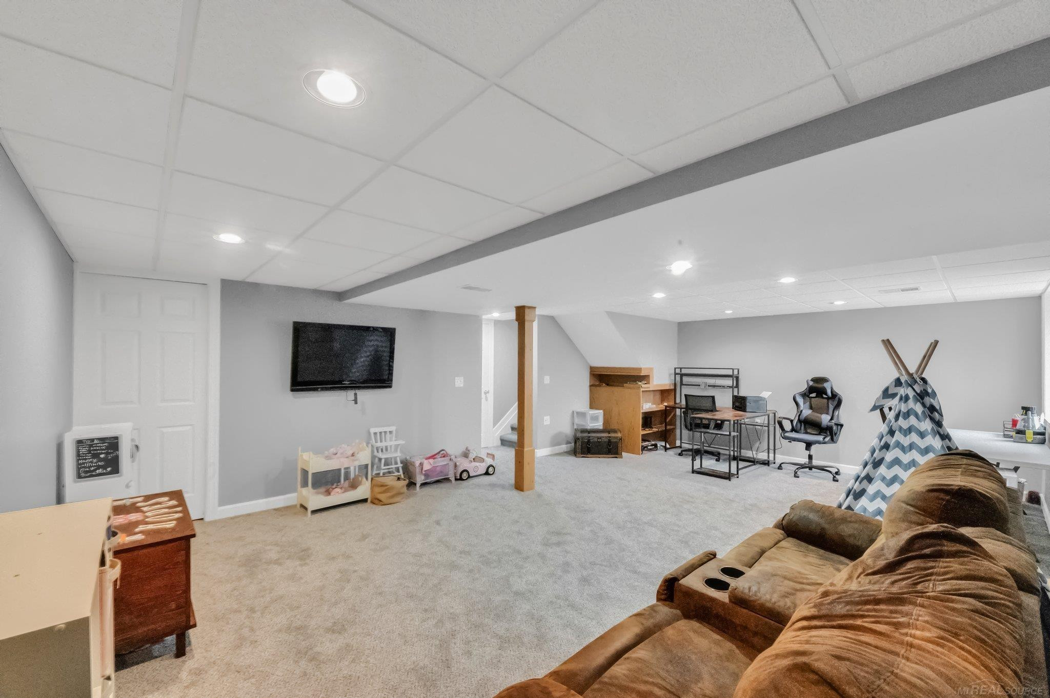 817 Baird Street, Holly, MI 48442 — Photo 17