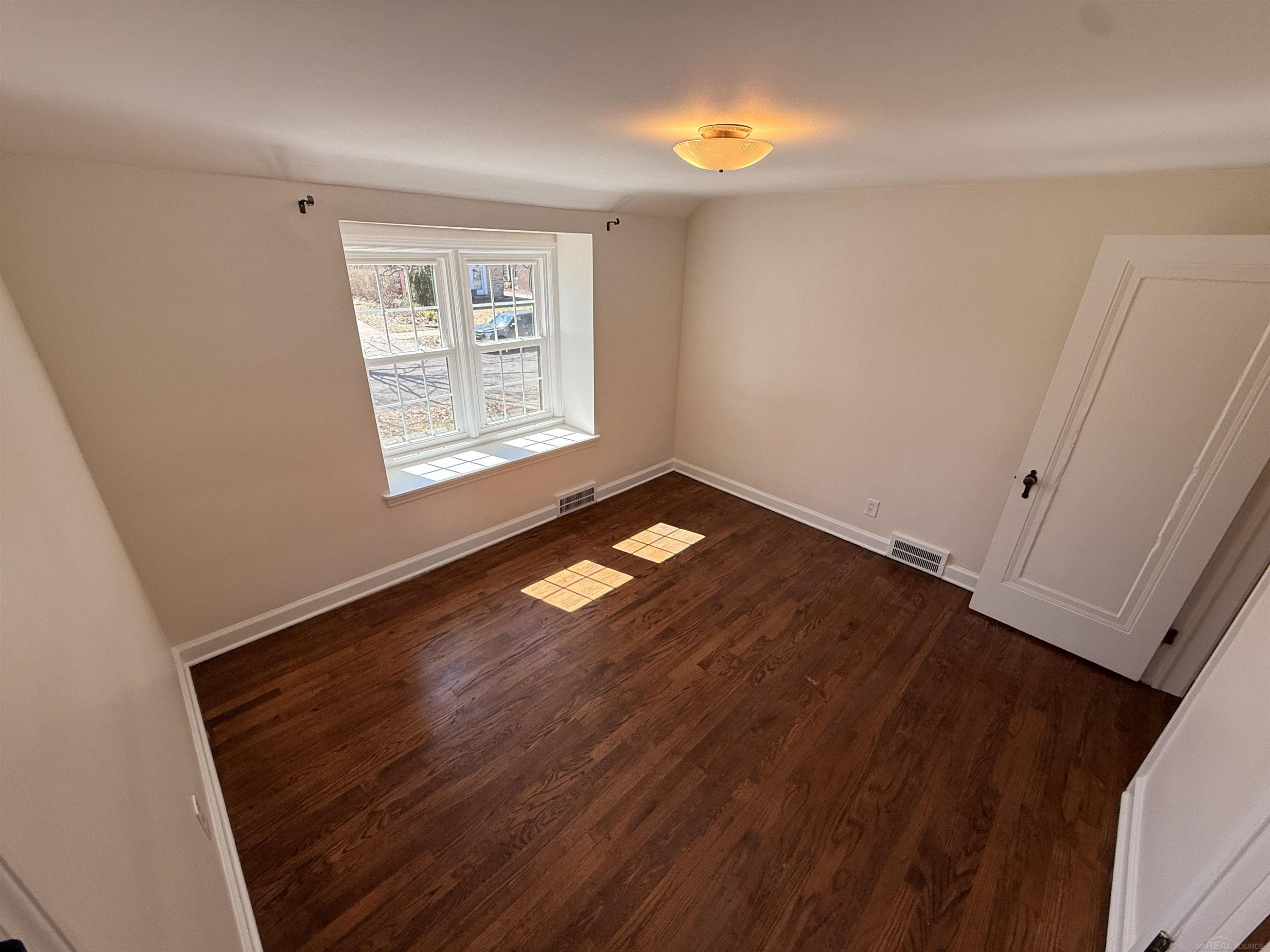 2554 Woodstock Drive, Highland Park, MI 48203 — Photo 19