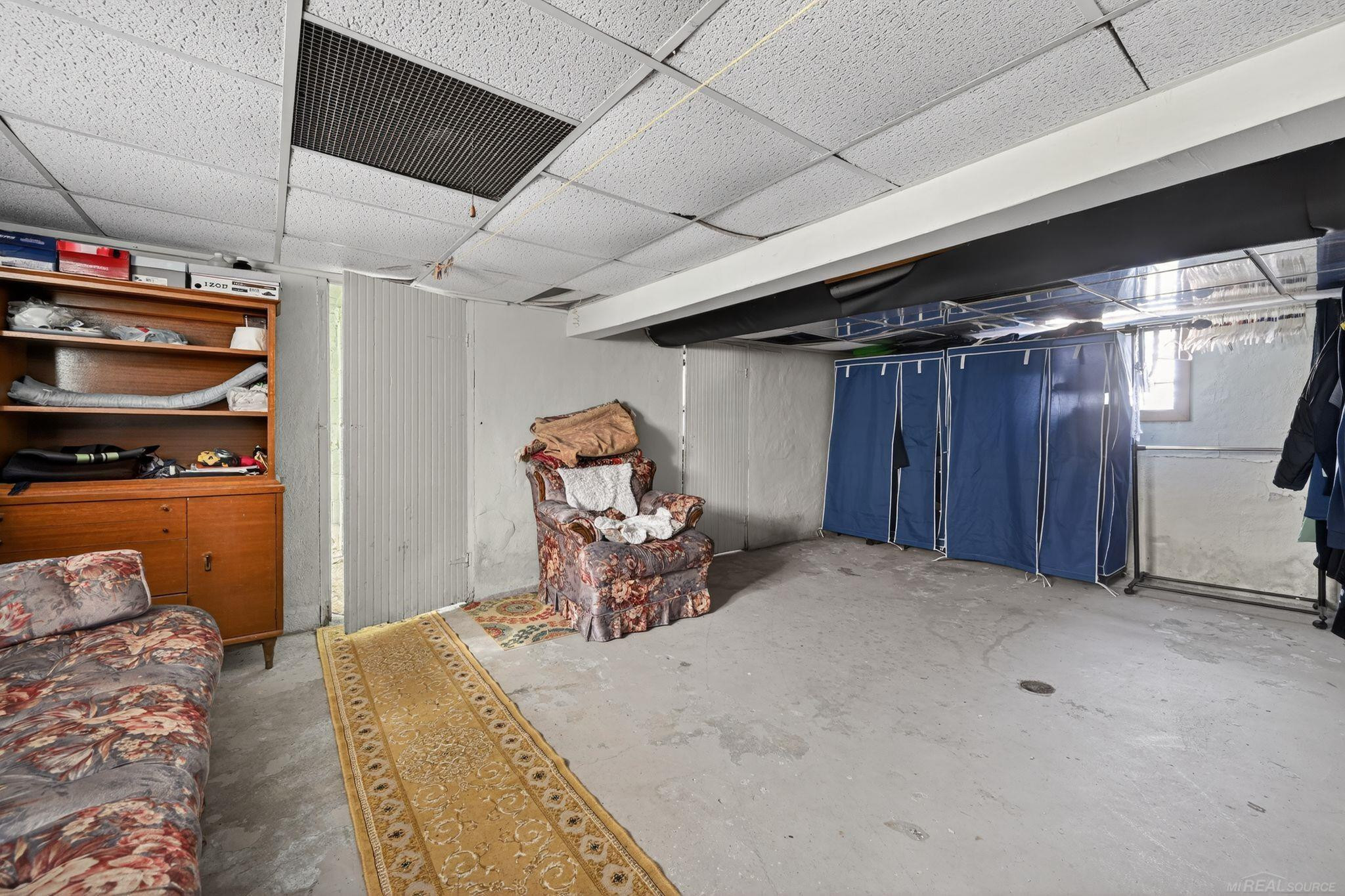 3034 Evaline Street, Hamtramck, MI 48212 — Photo 41