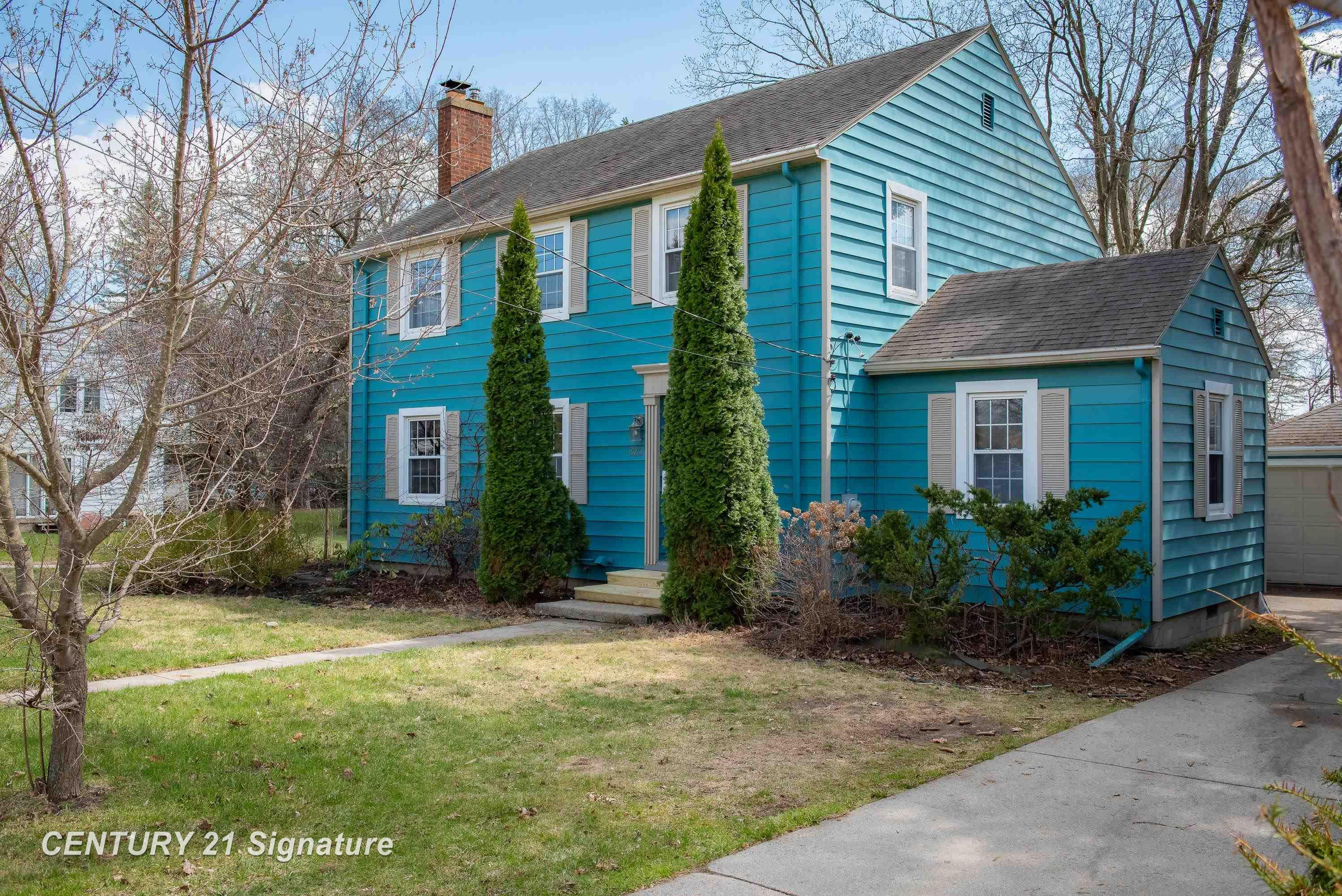 823 W Superior Street, Alma, MI 48801 — front exterior