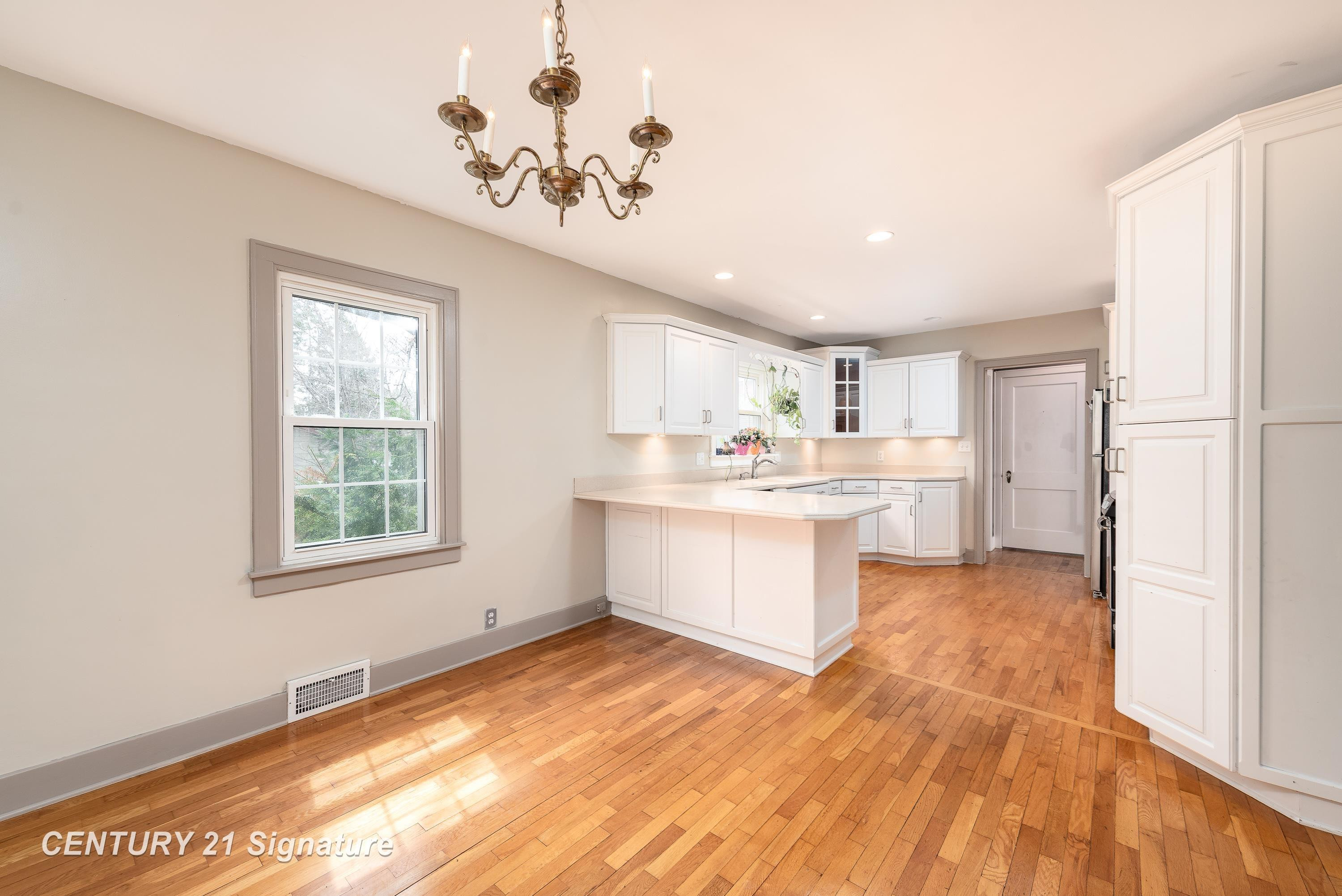 823 W Superior Street, Alma, MI 48801 — Photo 10