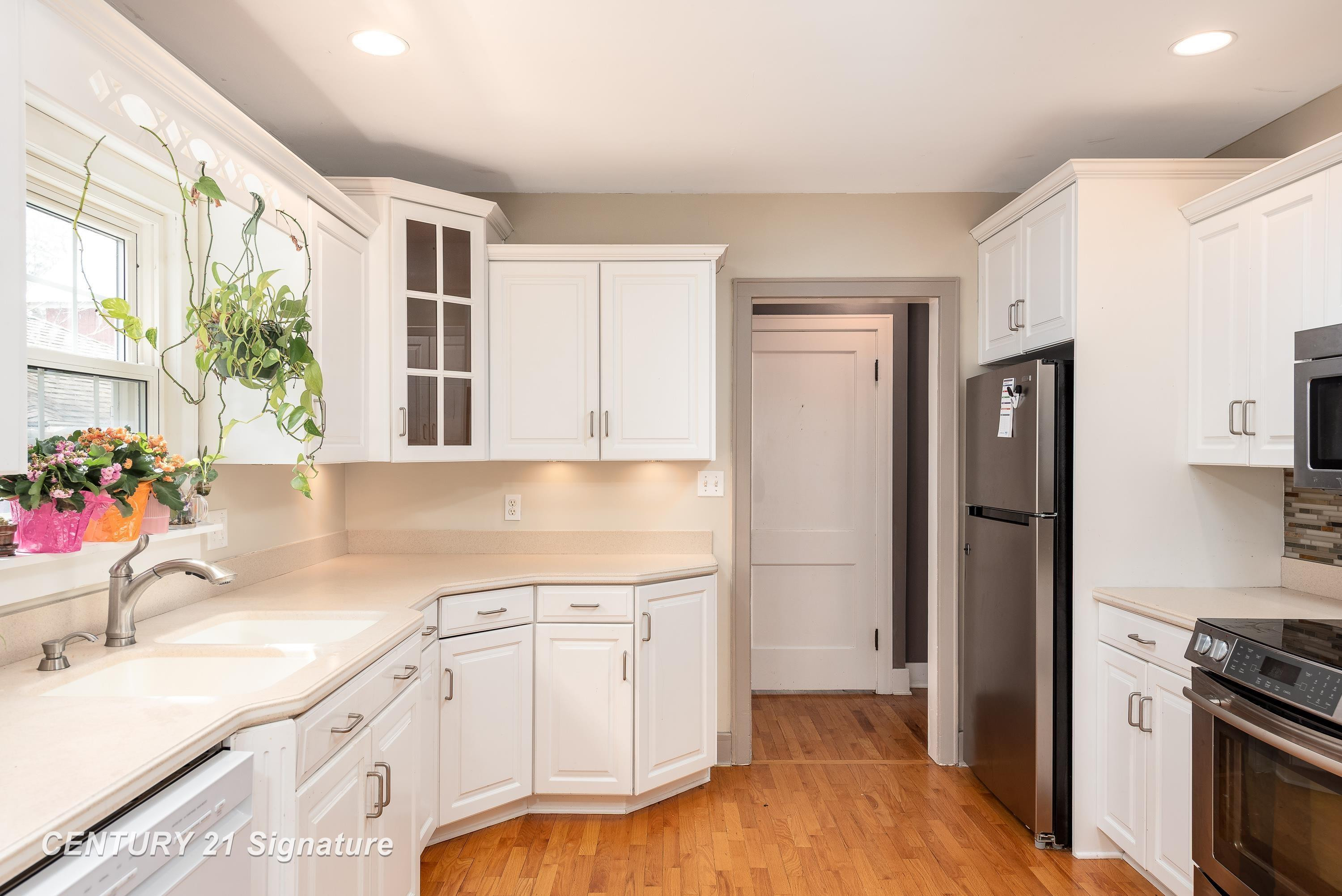 823 W Superior Street, Alma, MI 48801 — Photo 11