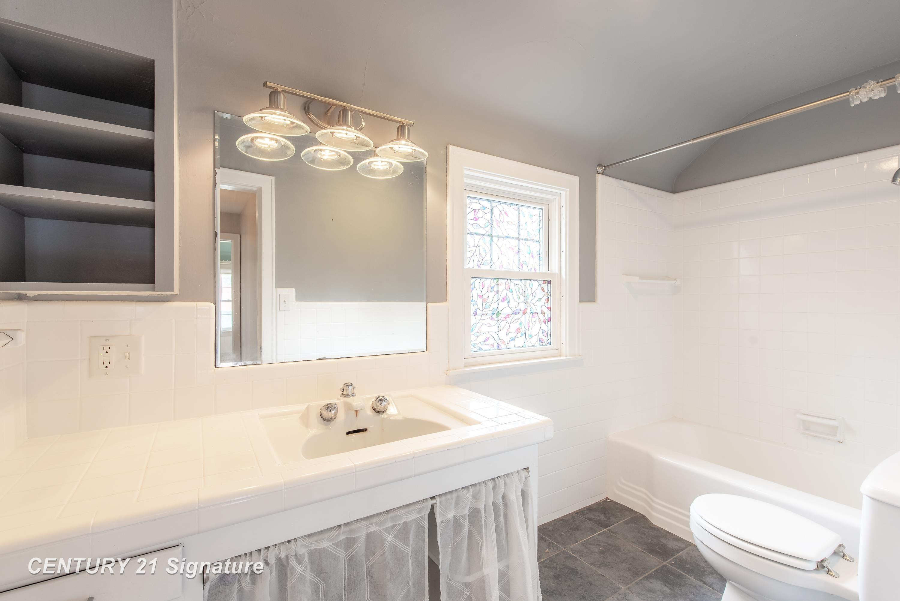 823 W Superior Street, Alma, MI 48801 — Photo 23