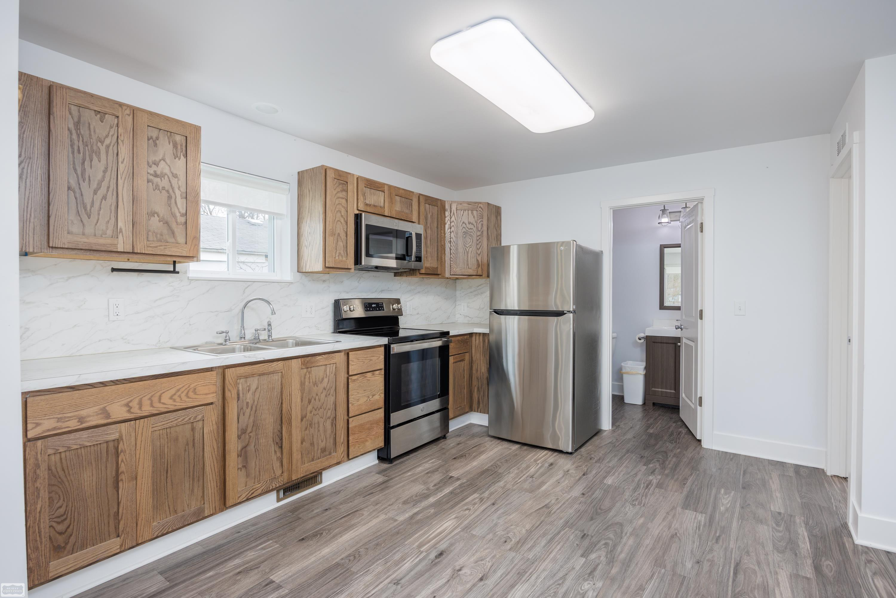 3220 Alpena Street, Burton, MI 48529 — Photo 5