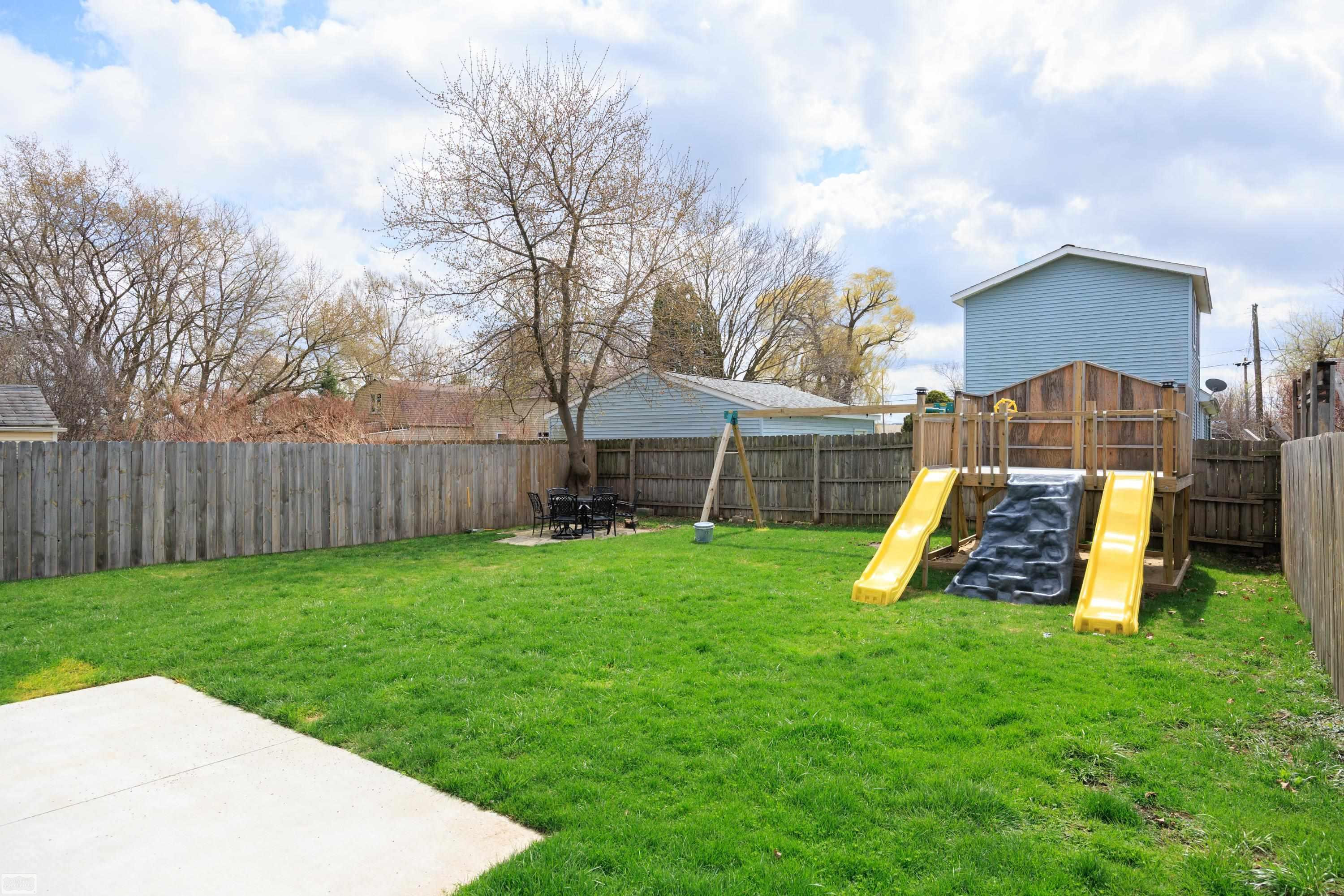 3220 Alpena Street, Burton, MI 48529 — Photo 16