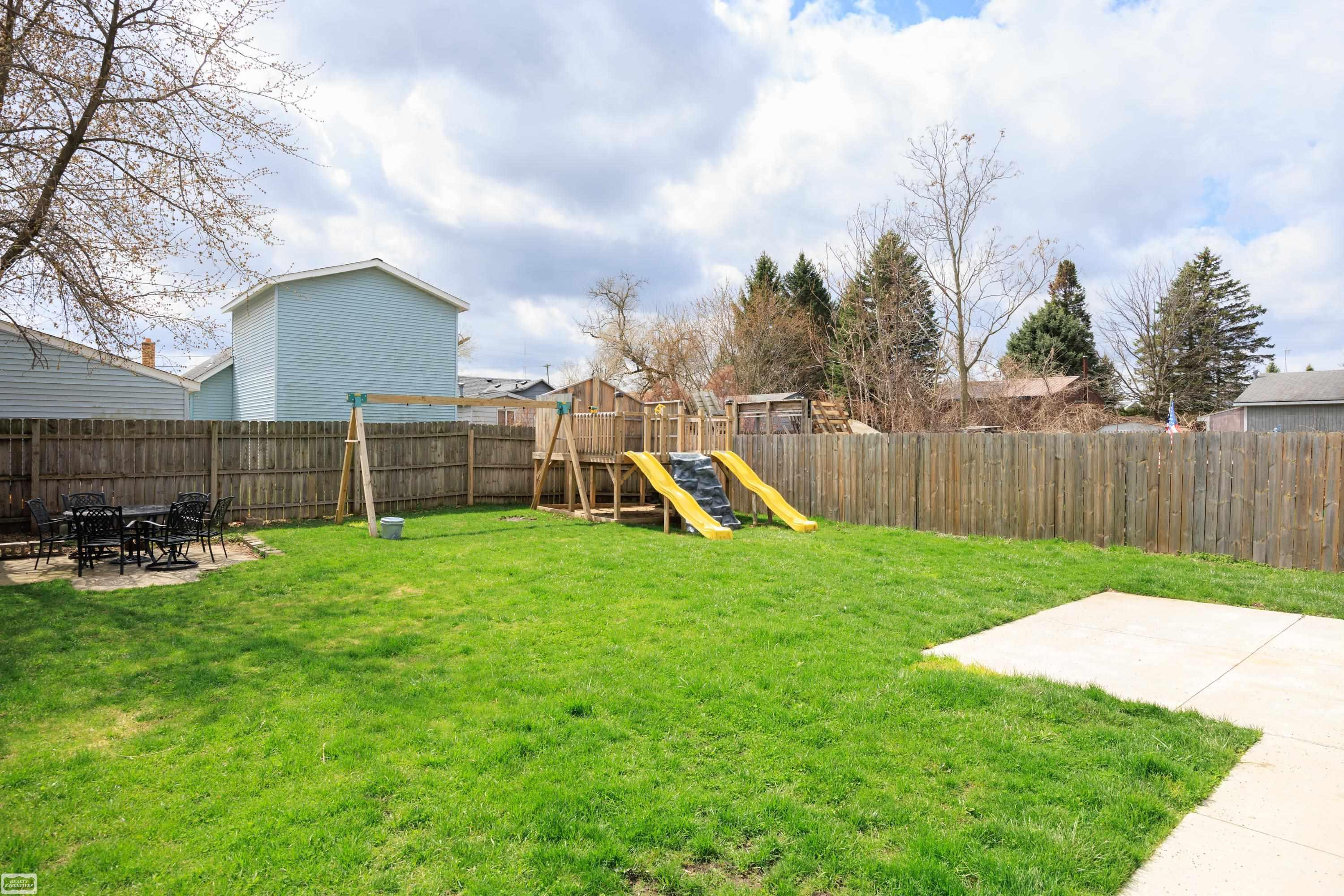 3220 Alpena Street, Burton, MI 48529 — Photo 17