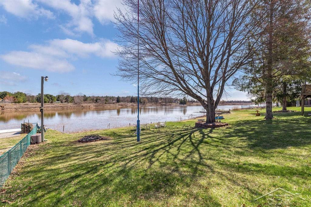5307 Oakridge Drive, Beaverton, MI 48612 — Photo 3