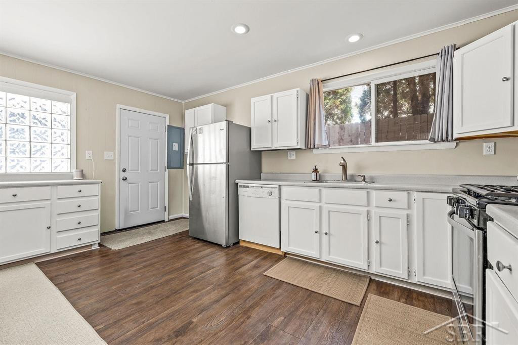5307 Oakridge Drive, Beaverton, MI 48612 — Photo 16