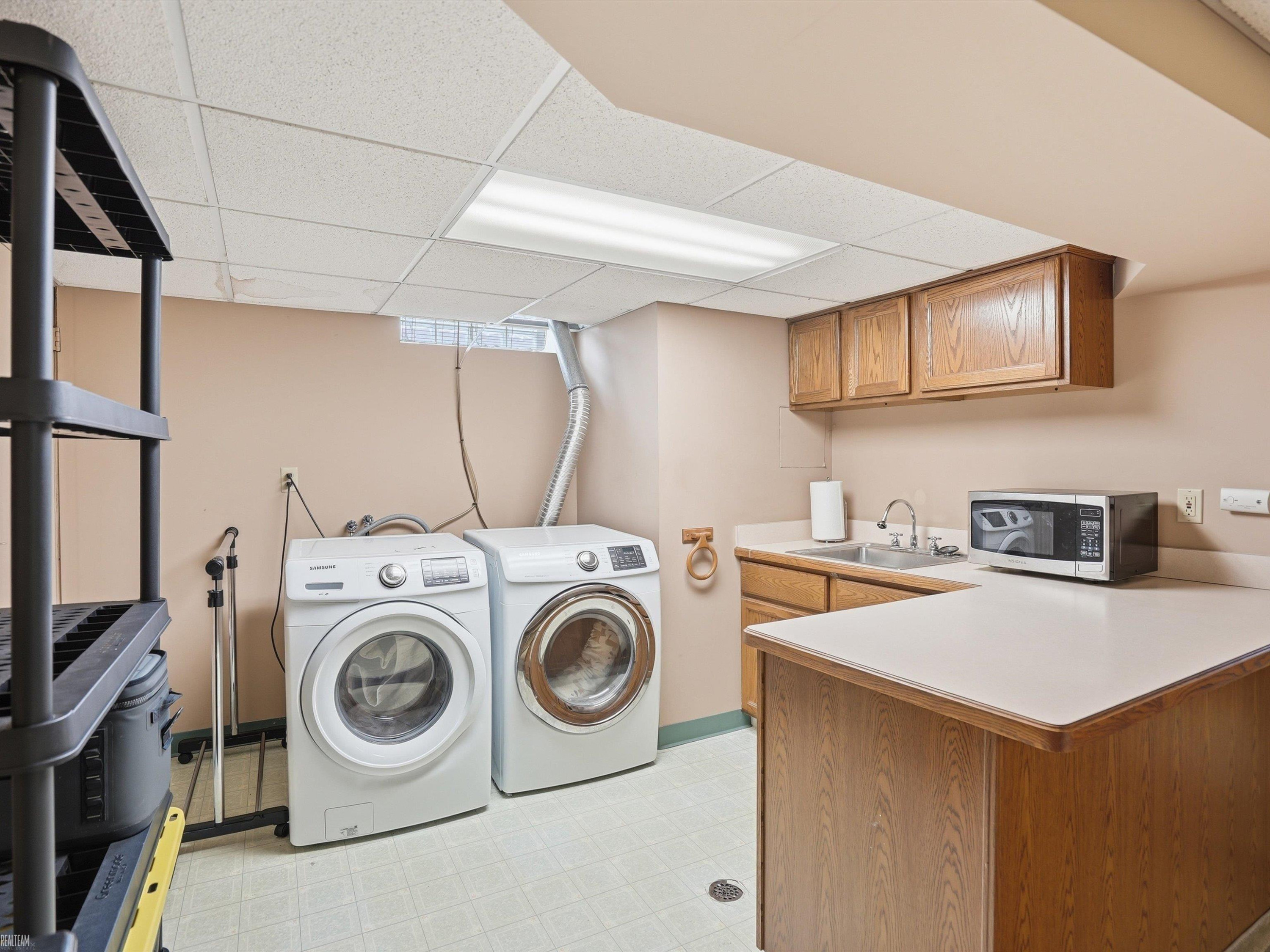 24613 Princeton Street, Saint Clair Shores, MI 48080 — Photo 12