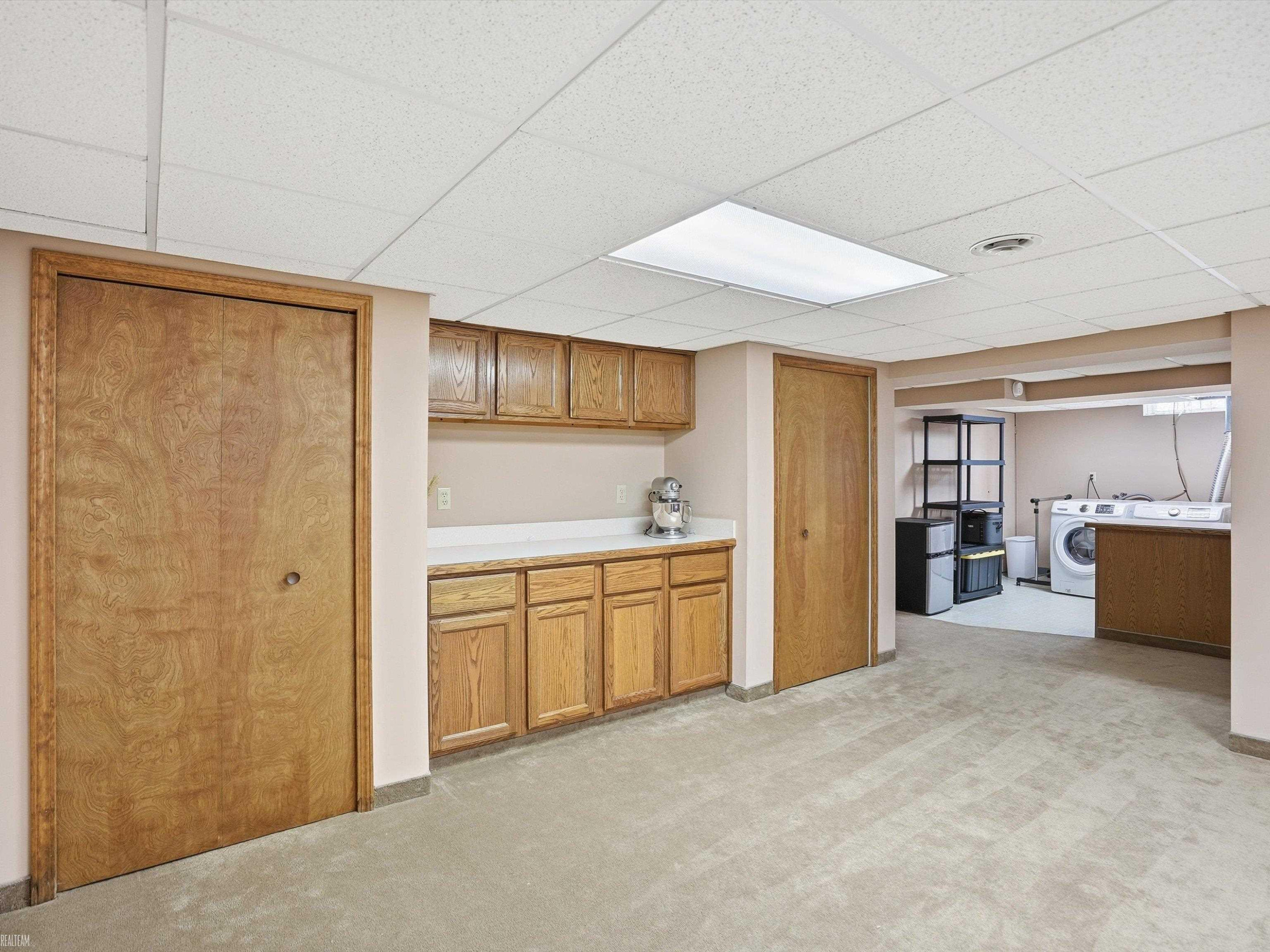24613 Princeton Street, Saint Clair Shores, MI 48080 — Photo 14