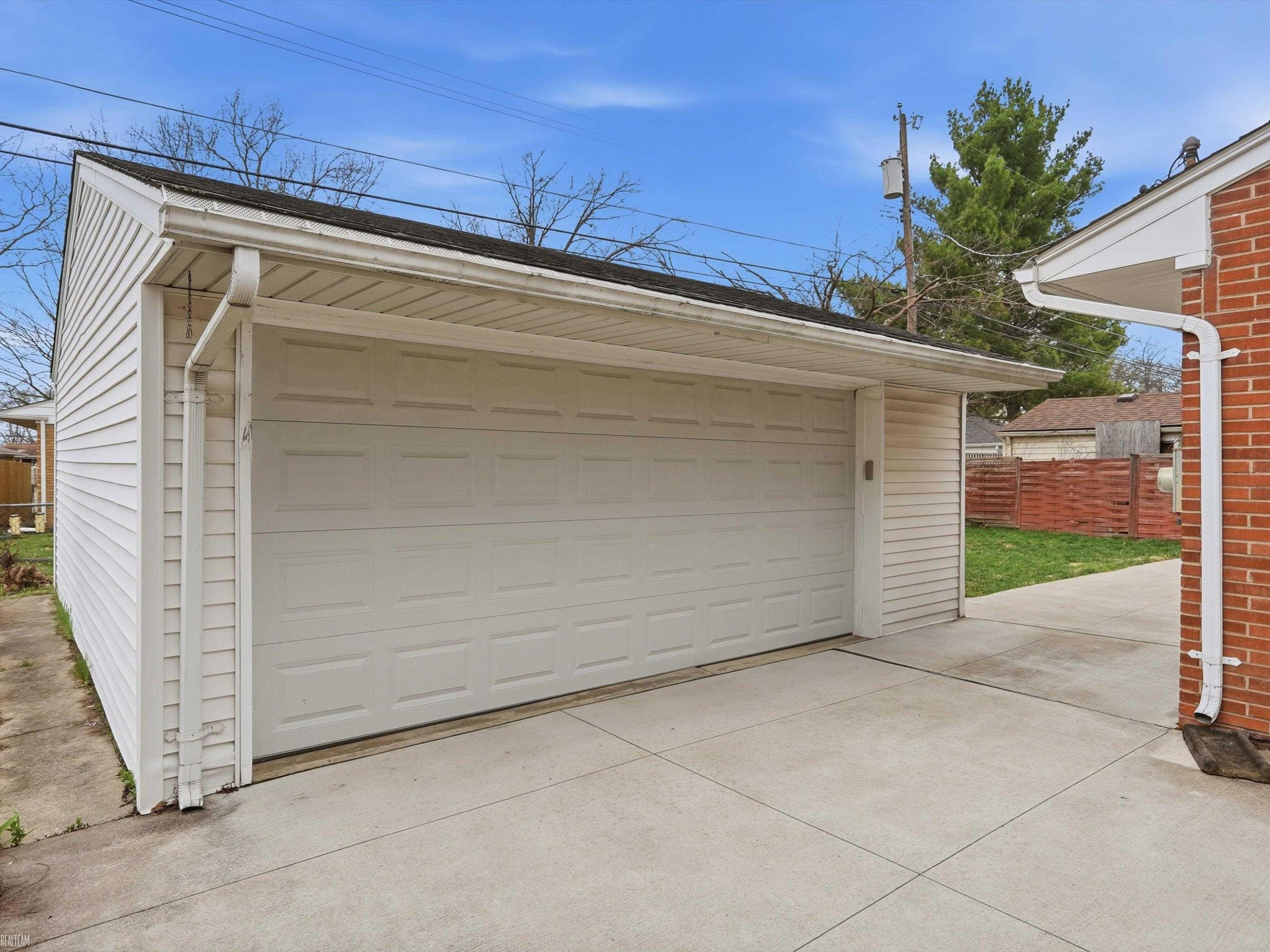 24613 Princeton Street, Saint Clair Shores, MI 48080 — Photo 18