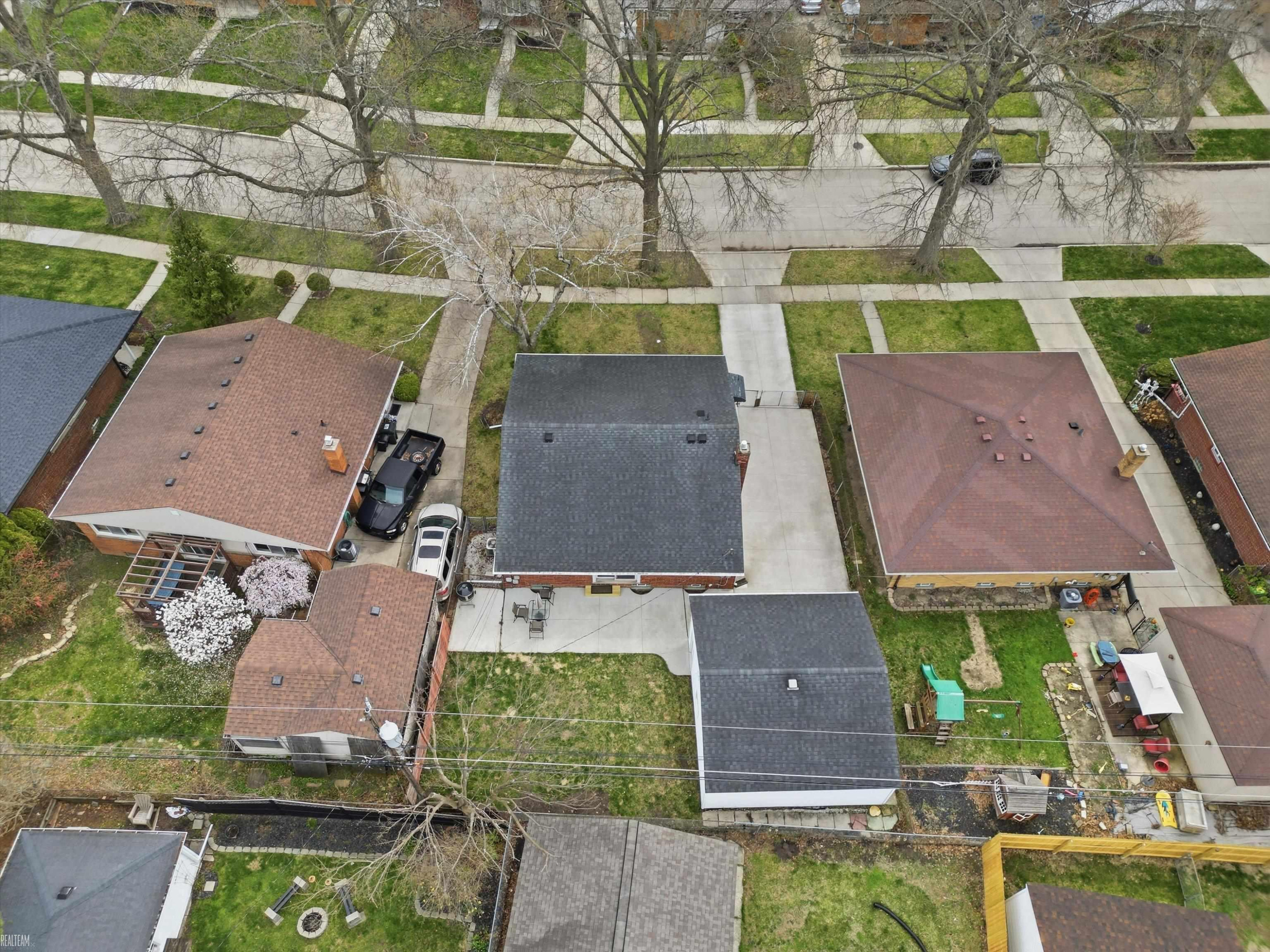 24613 Princeton Street, Saint Clair Shores, MI 48080 — Photo 20