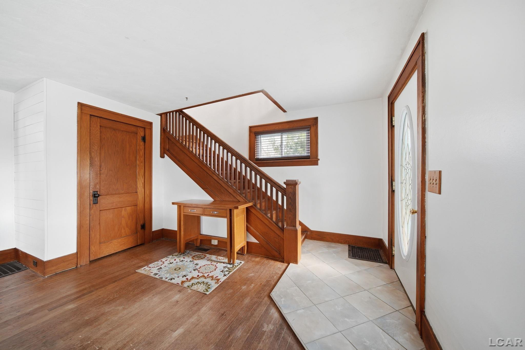 135 Greenly Street, Adrian, MI 49221 — Photo 8