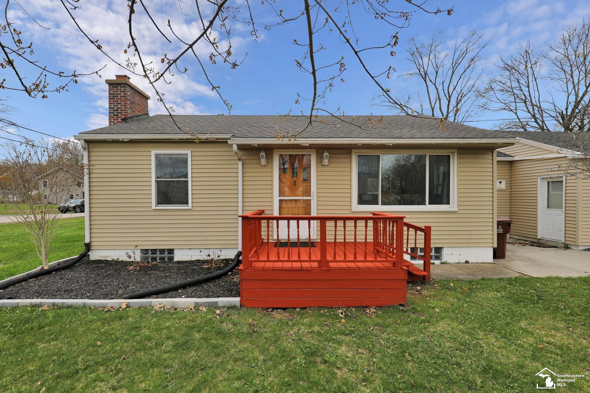 695 N Cedar Street, Mason, MI 48854 — Photo 2