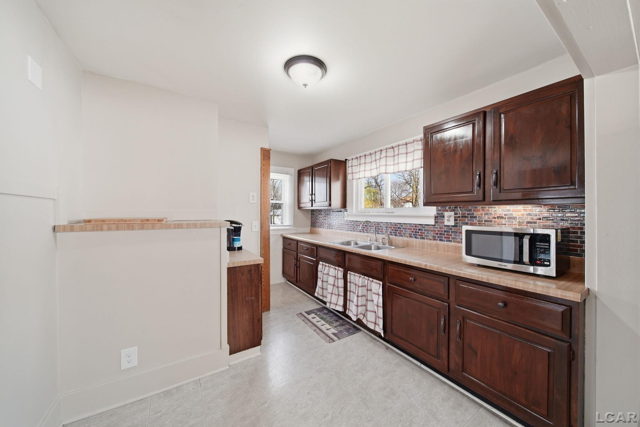 135 Greenly Street, Adrian, MI 49221 — Photo 19