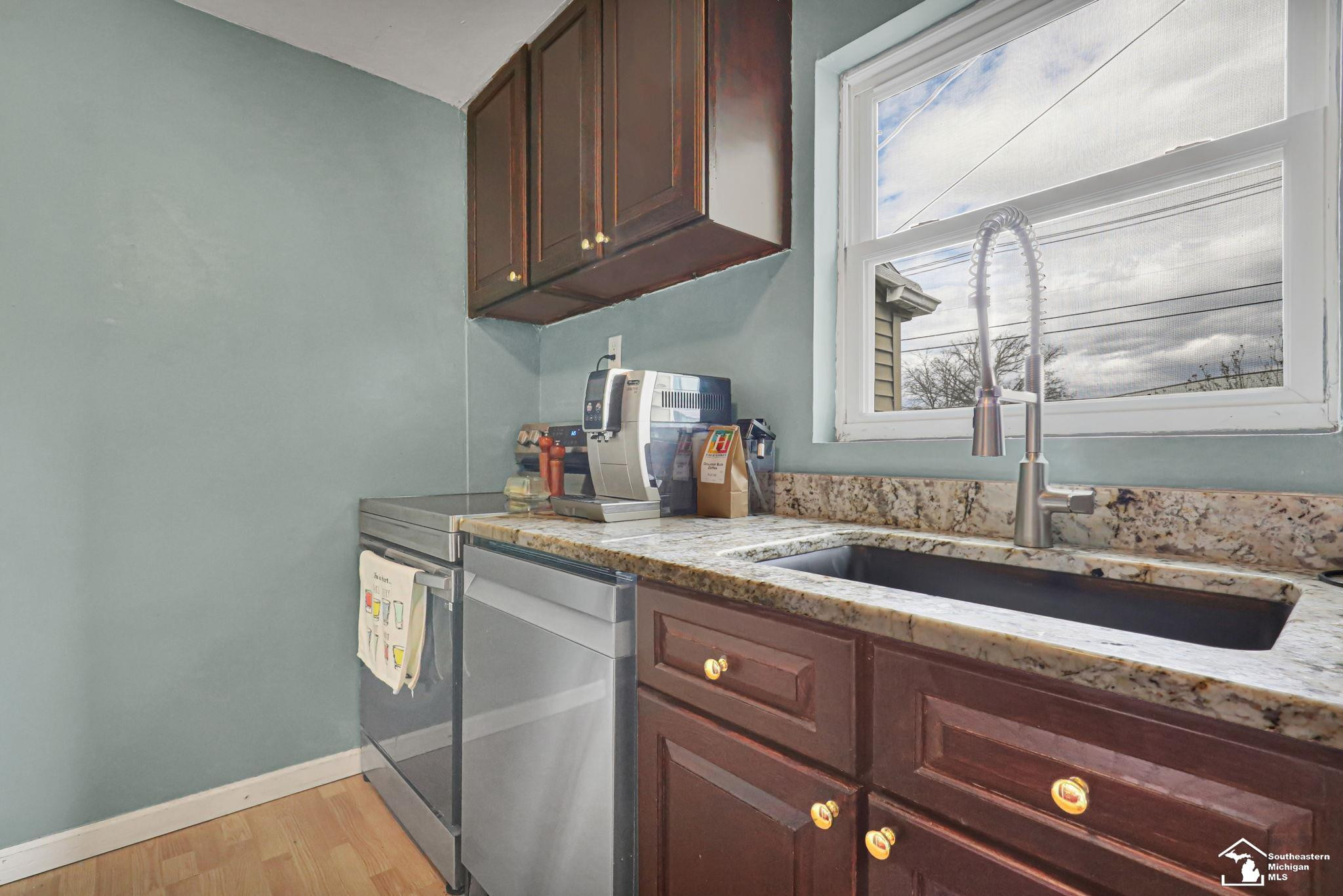 695 N Cedar Street, Mason, MI 48854 — Photo 13