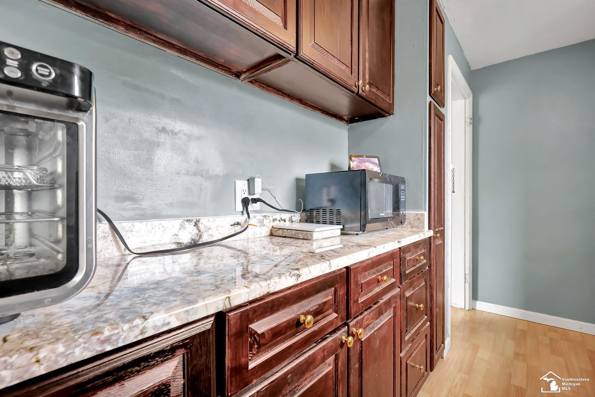 695 N Cedar Street, Mason, MI 48854 — Photo 14