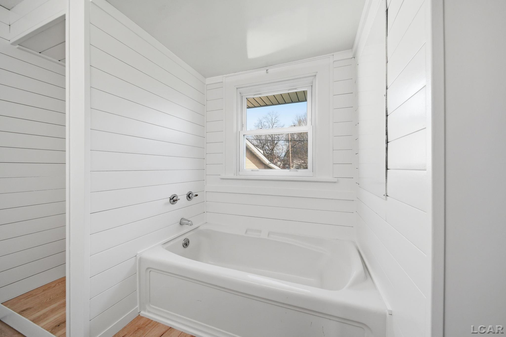 135 Greenly Street, Adrian, MI 49221 — Photo 30
