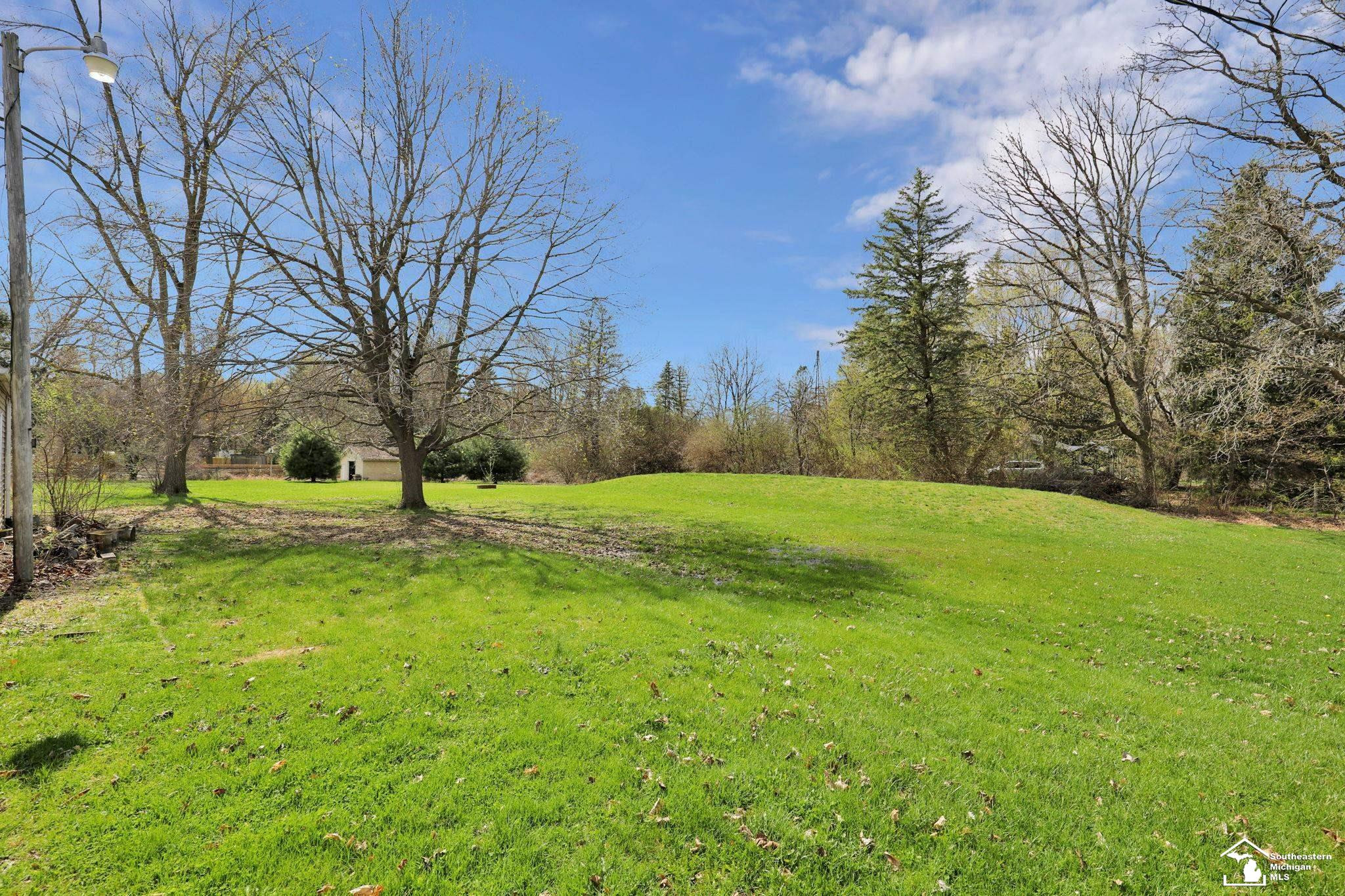 695 N Cedar Street, Mason, MI 48854 — Photo 35