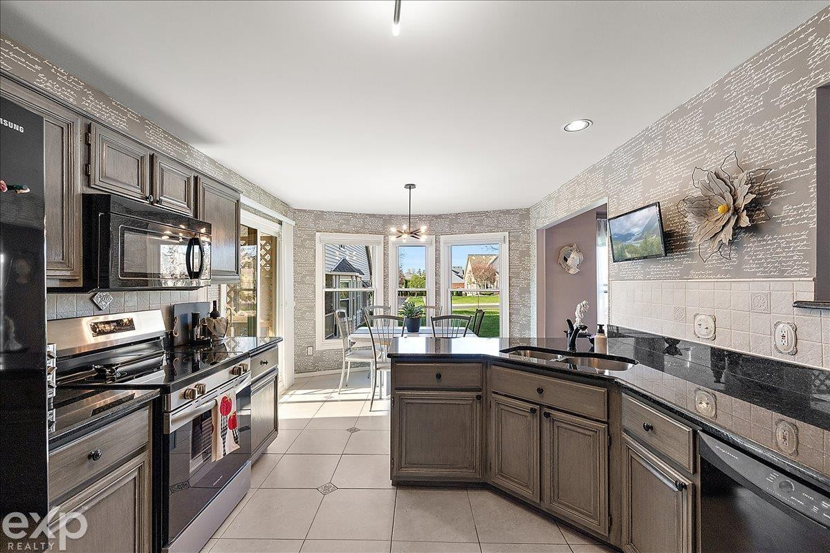 47213 Mission Valley W, 5, Macomb, MI 48042 — Photo 17