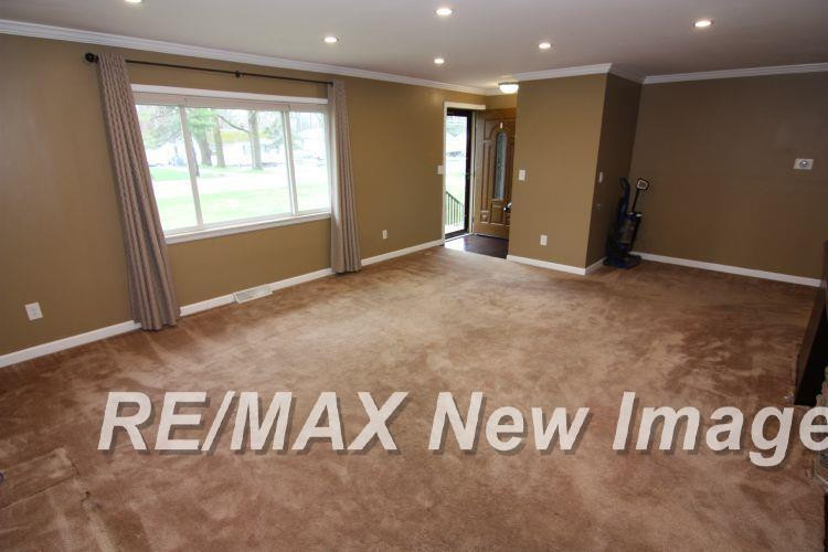 1685 S River Road, Saginaw, MI 48609 — Photo 2