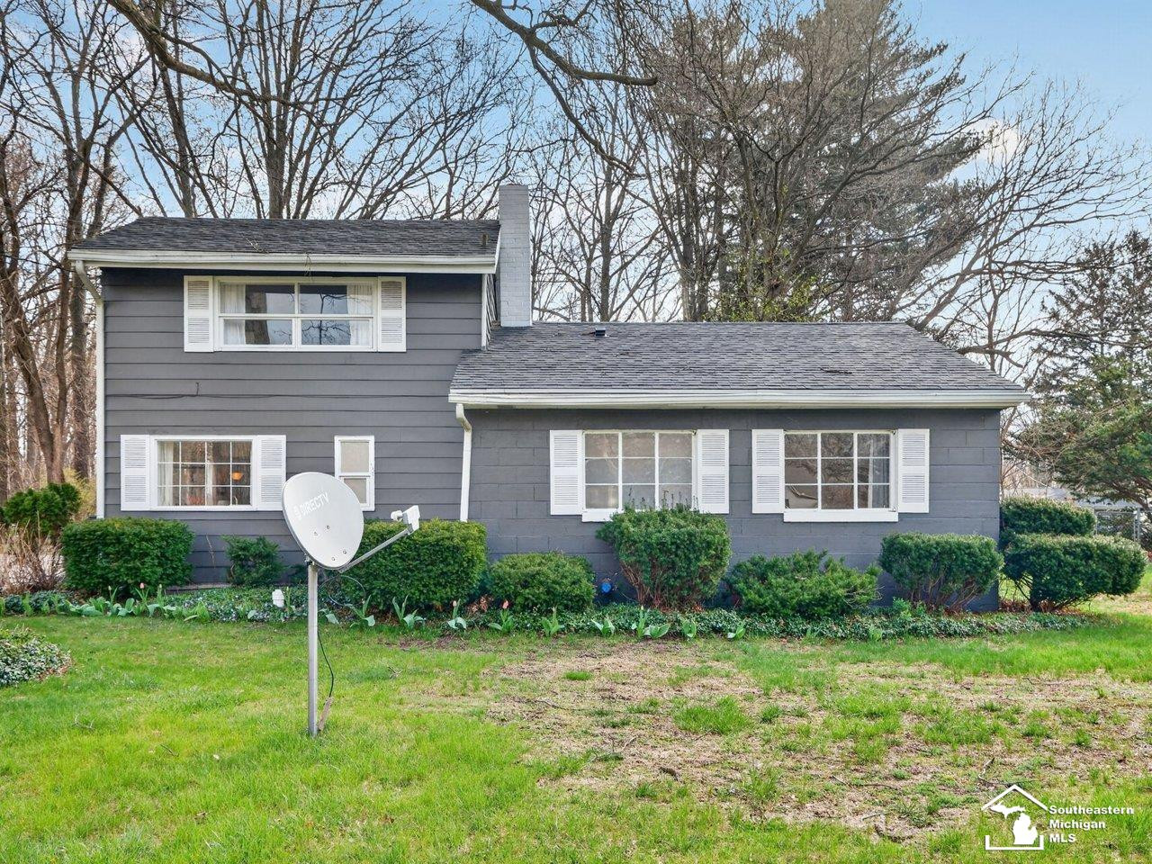 6790 Douglas Road, Lambertville, MI 48144 — Photo 2