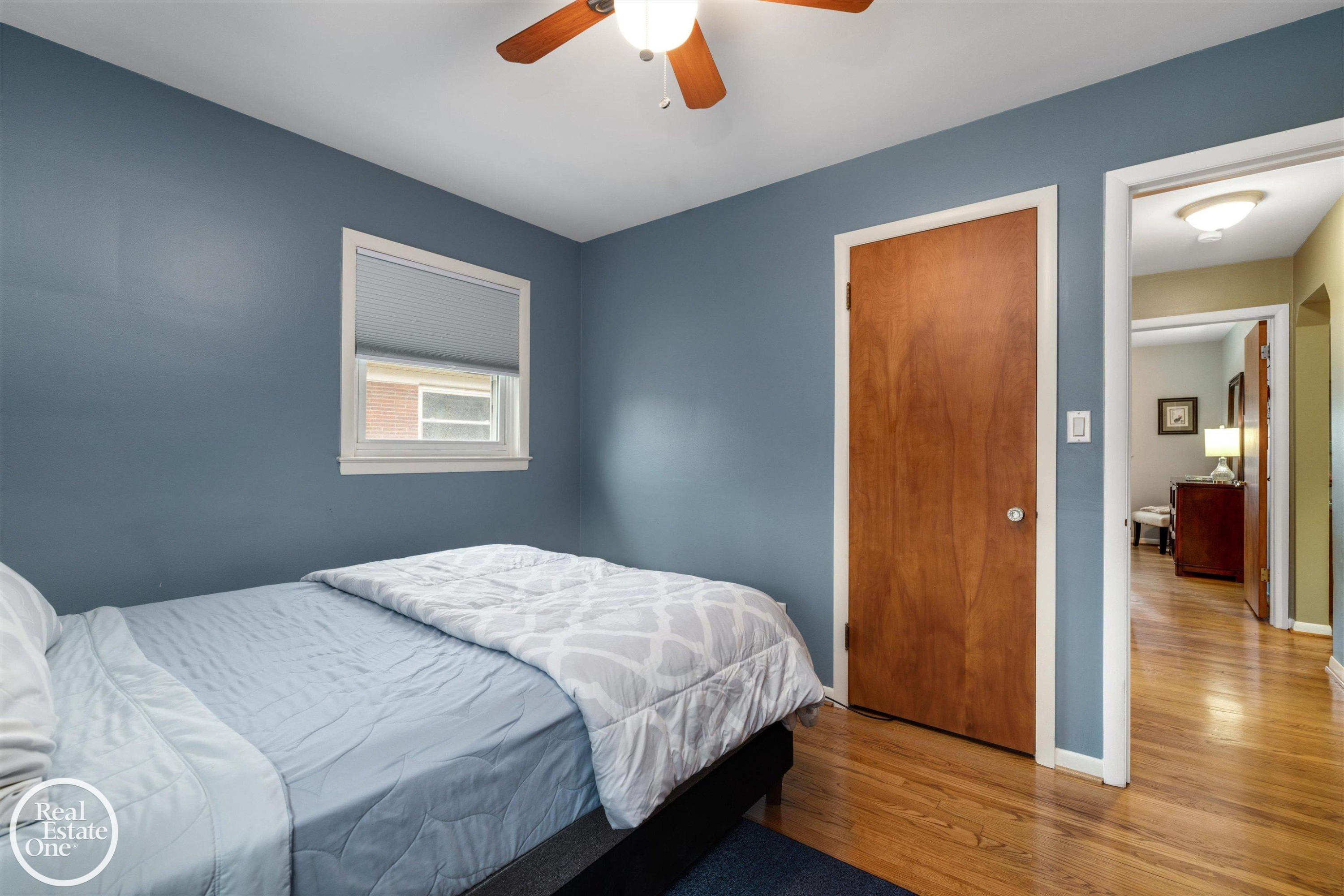 1713 Aline Drive, Grosse Pointe Woods, MI 48236 — Photo 18
