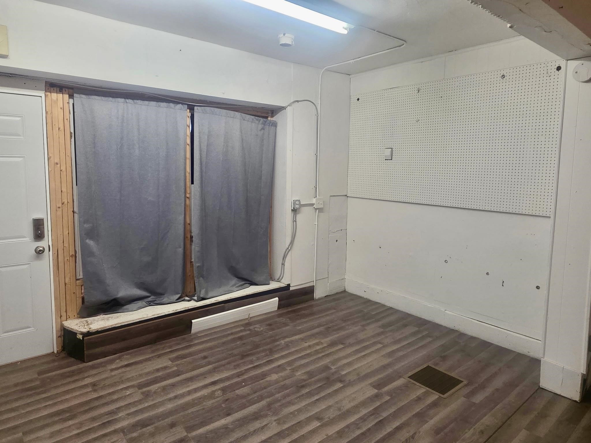 6069 Lapeer Road, Burton, MI 48509 — Photo 8