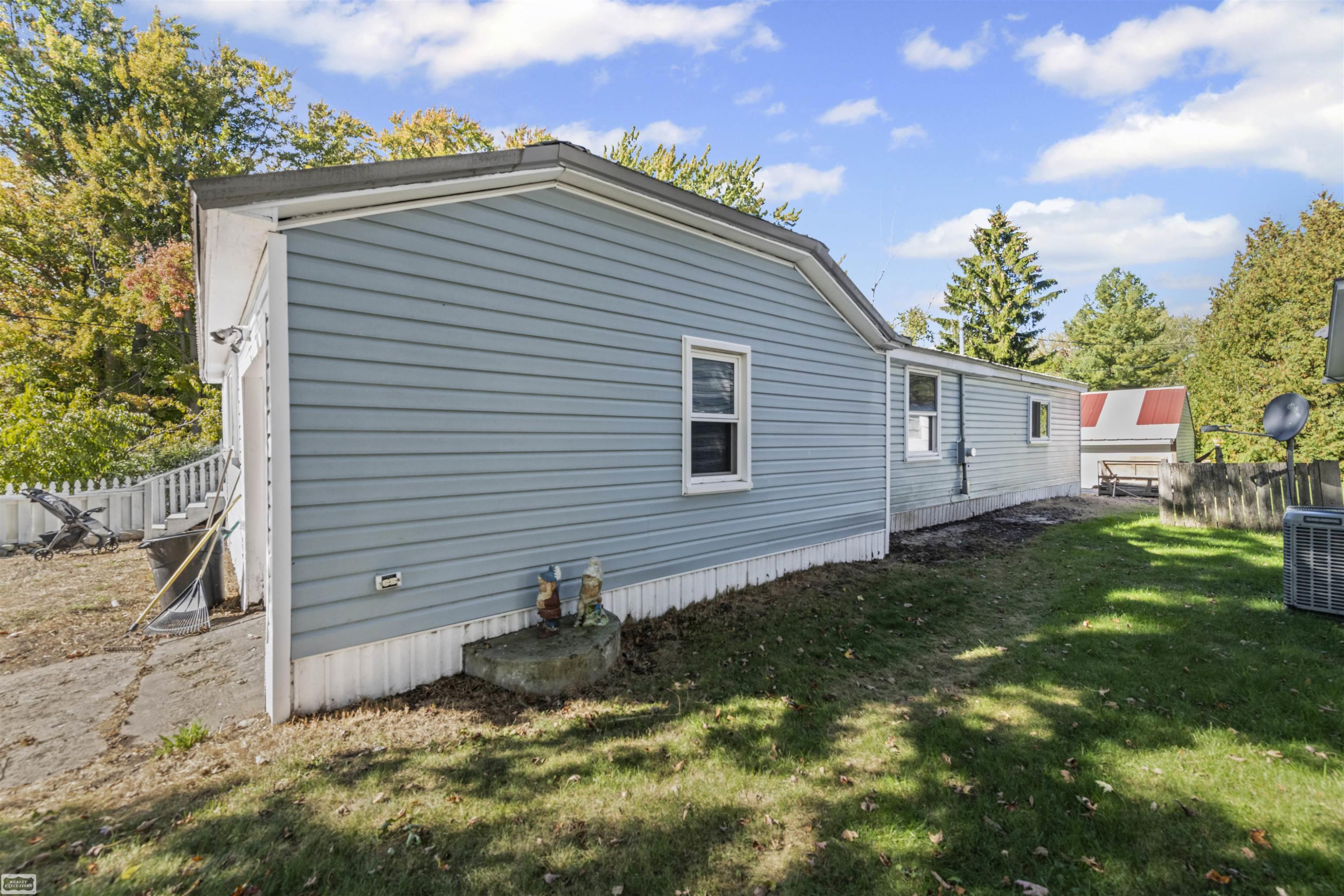 3905 Sheldon Road, MI 48419 — Photo 9
