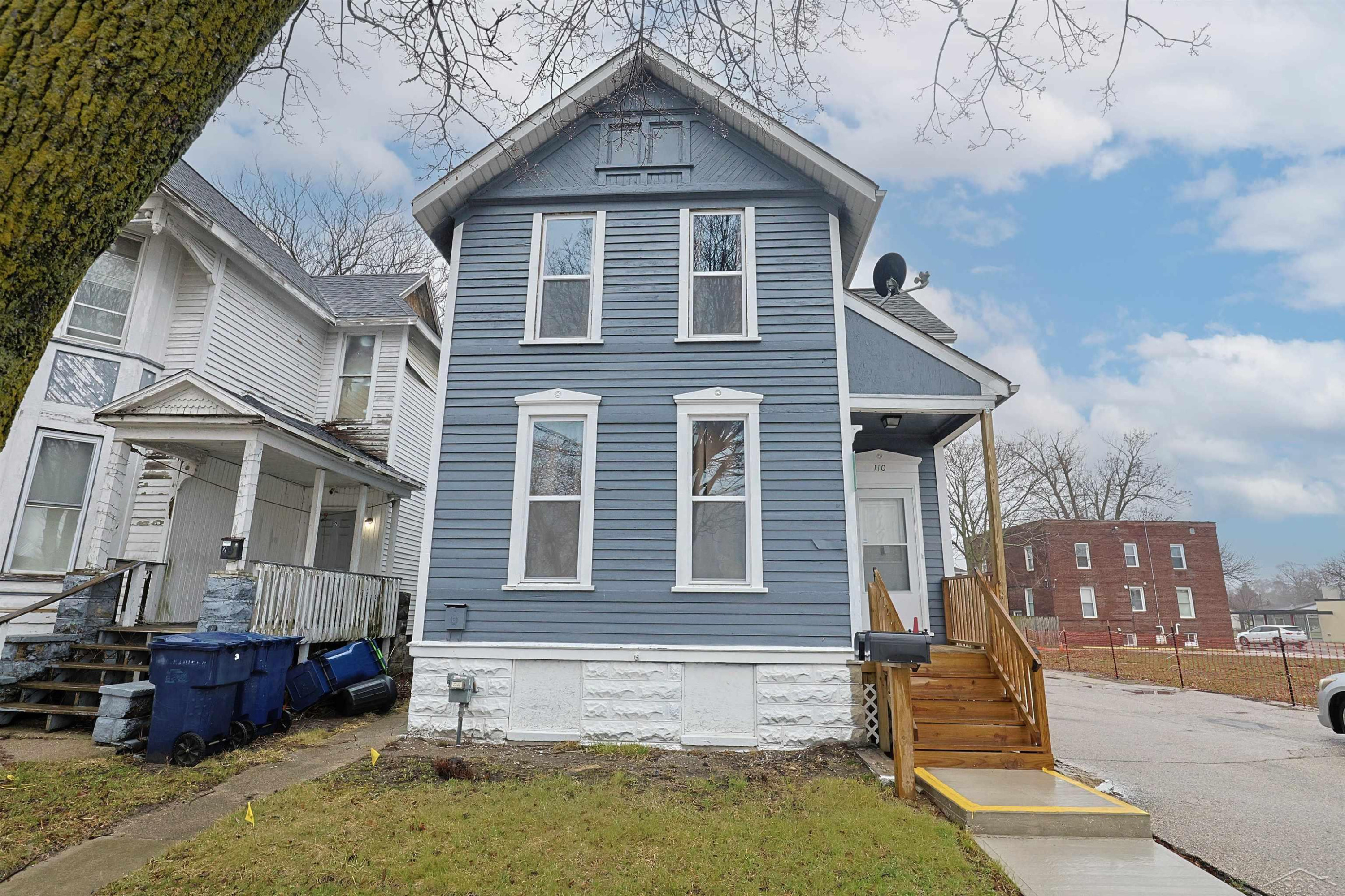 110 N Madison Avenue, Bay City, MI 48708
