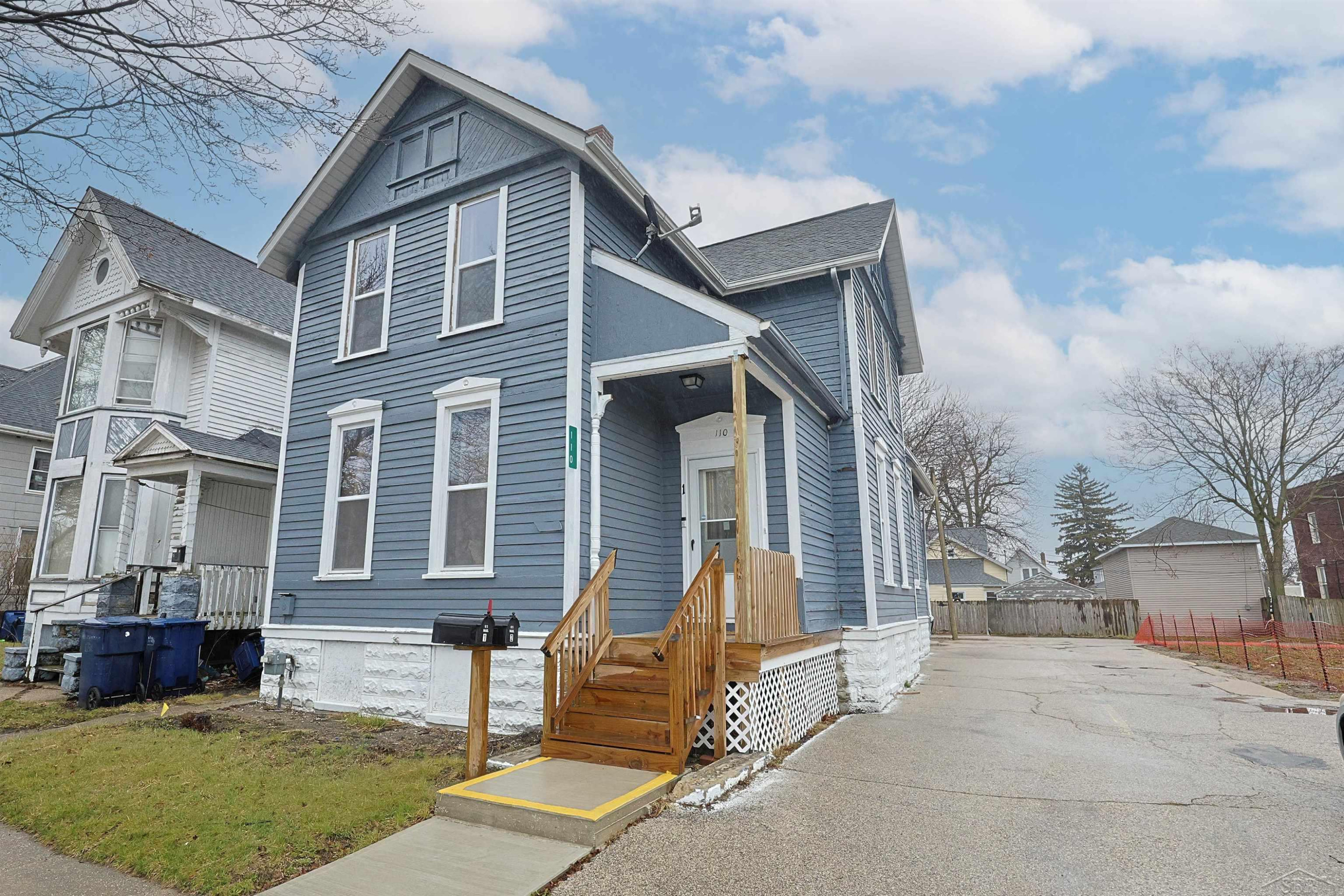 110 N Madison Avenue, Bay City, MI 48708 — Photo 2