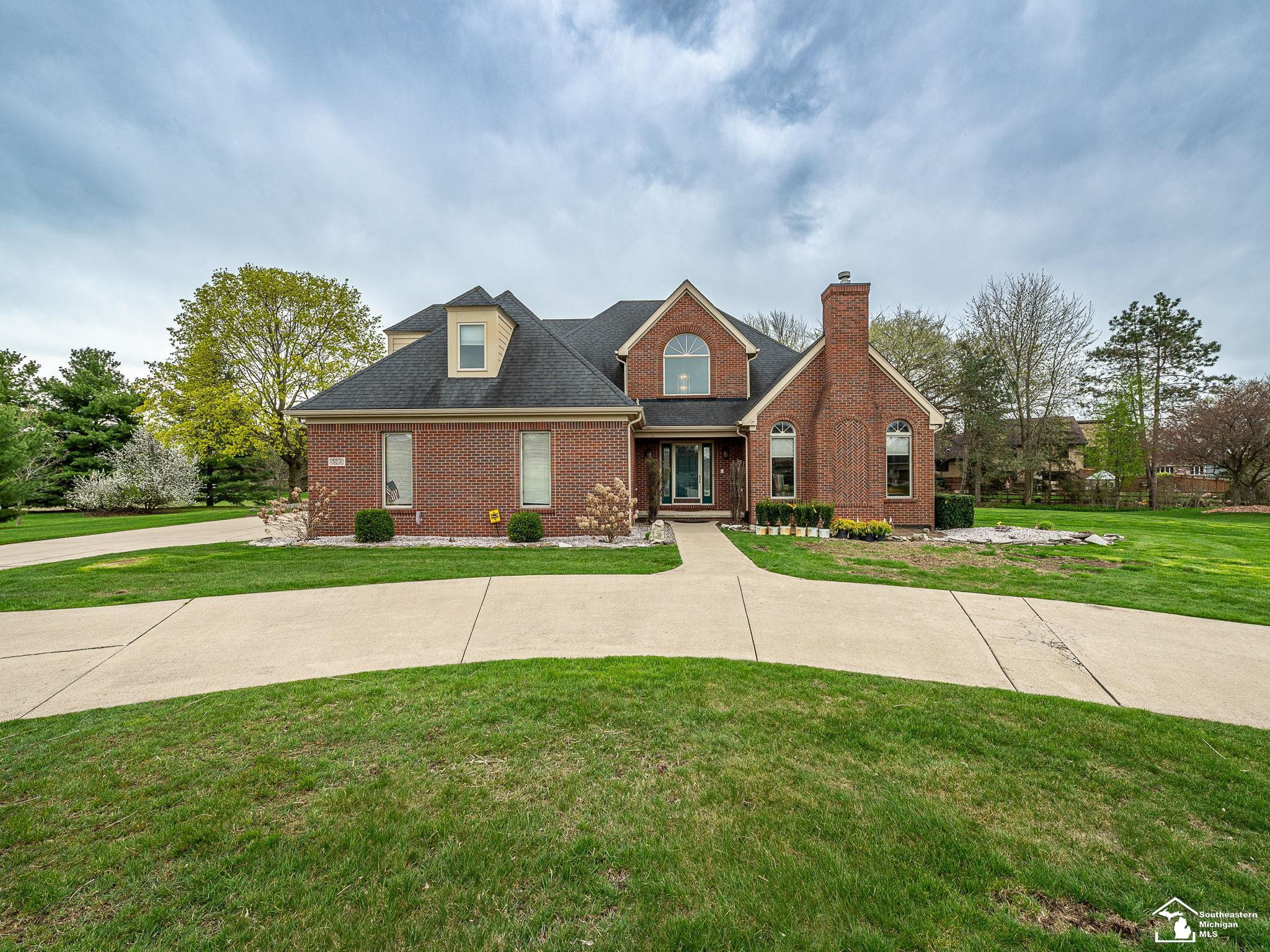 5535 E Dartmoor Drive, Monroe, MI 48161 — front exterior