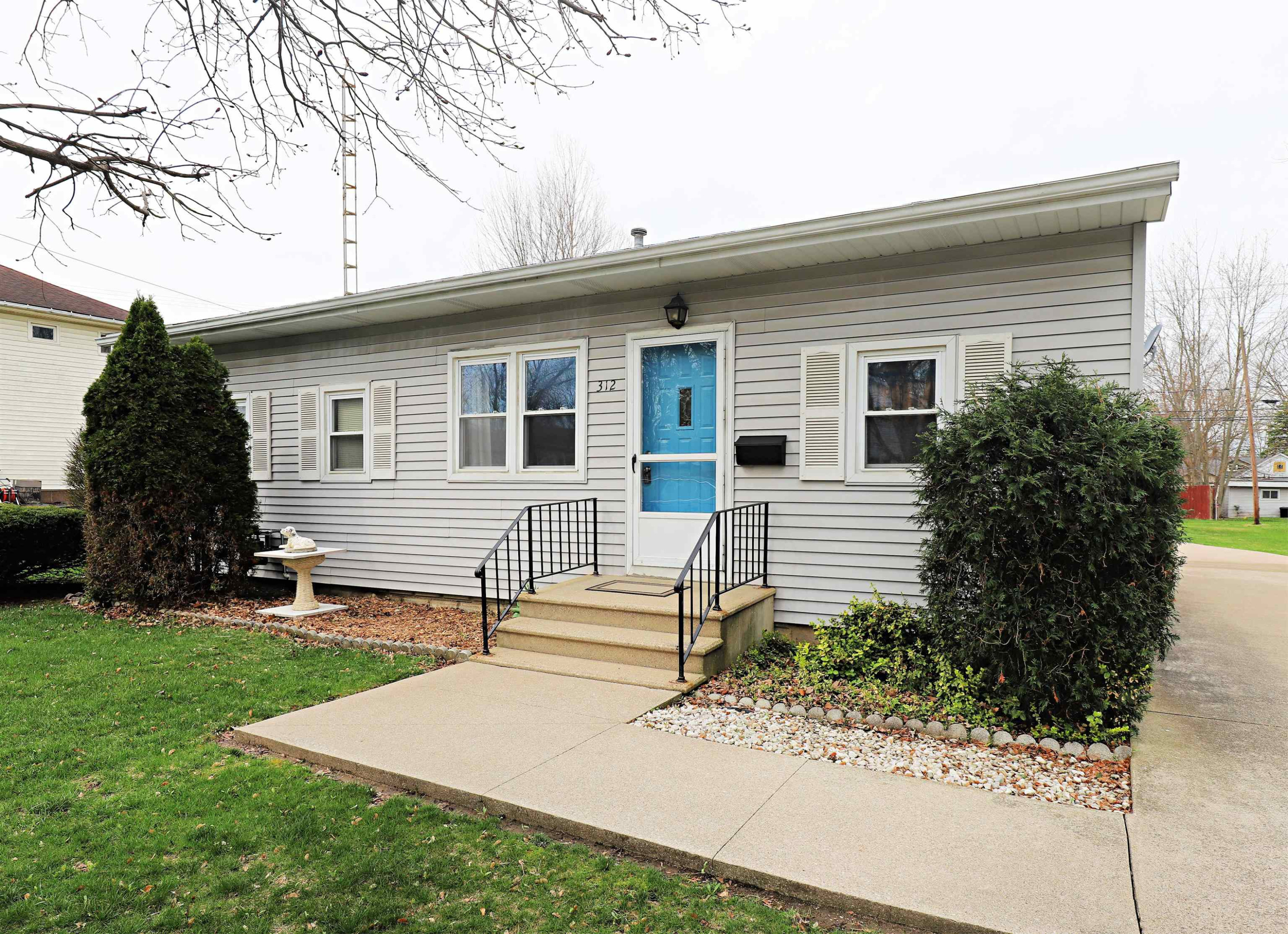 312 S Brady Street, Corunna, MI 48817 — Photo 30