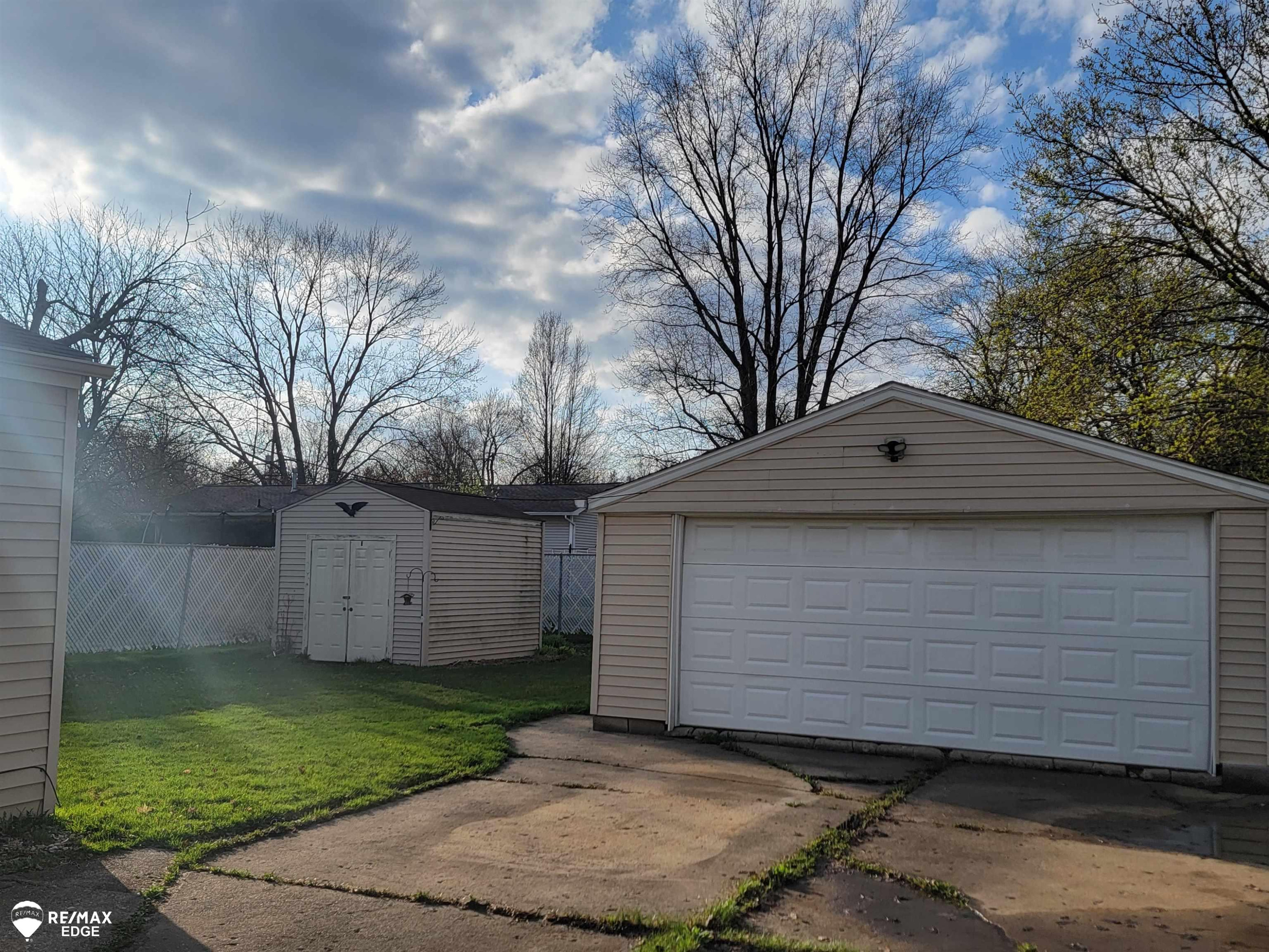 211 Athletic Street, Otisville, MI 48463 — Photo 14