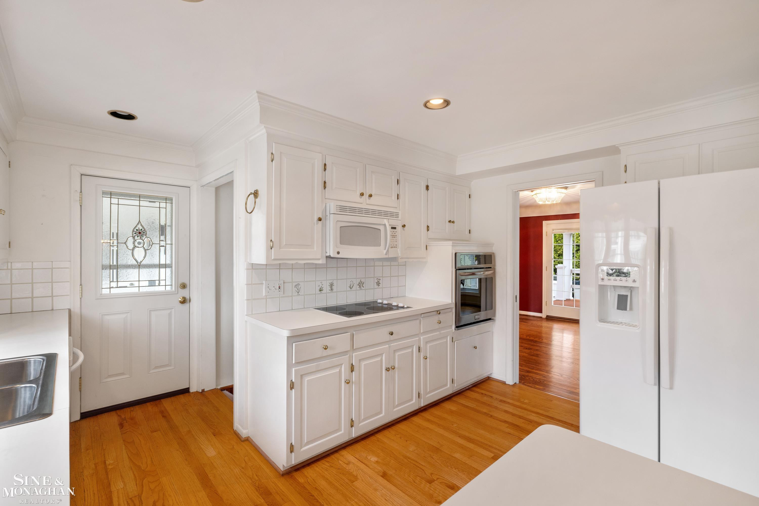 72 S Duval Road, Grosse Pointe Shores, MI 48236 — Photo 9