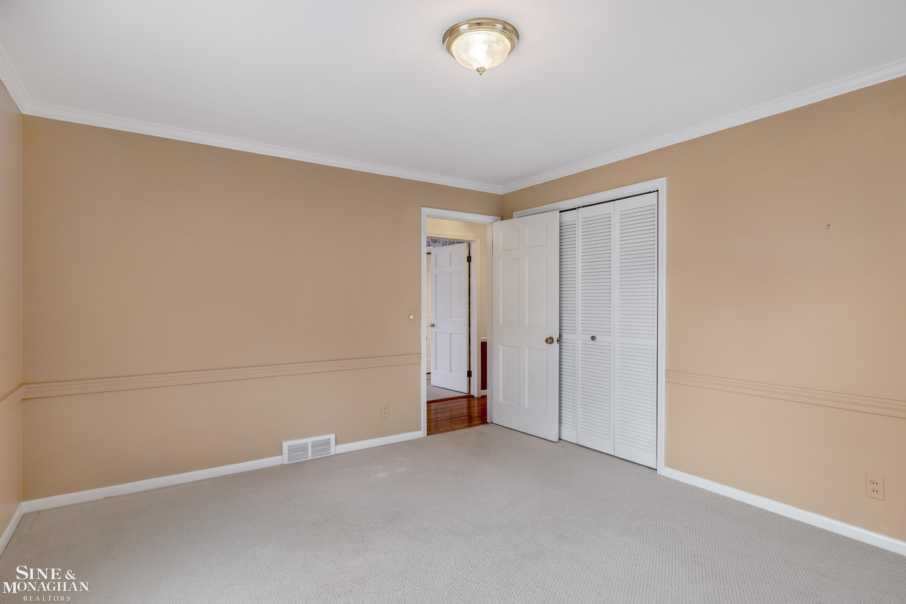 72 S Duval Road, Grosse Pointe Shores, MI 48236 — Photo 28