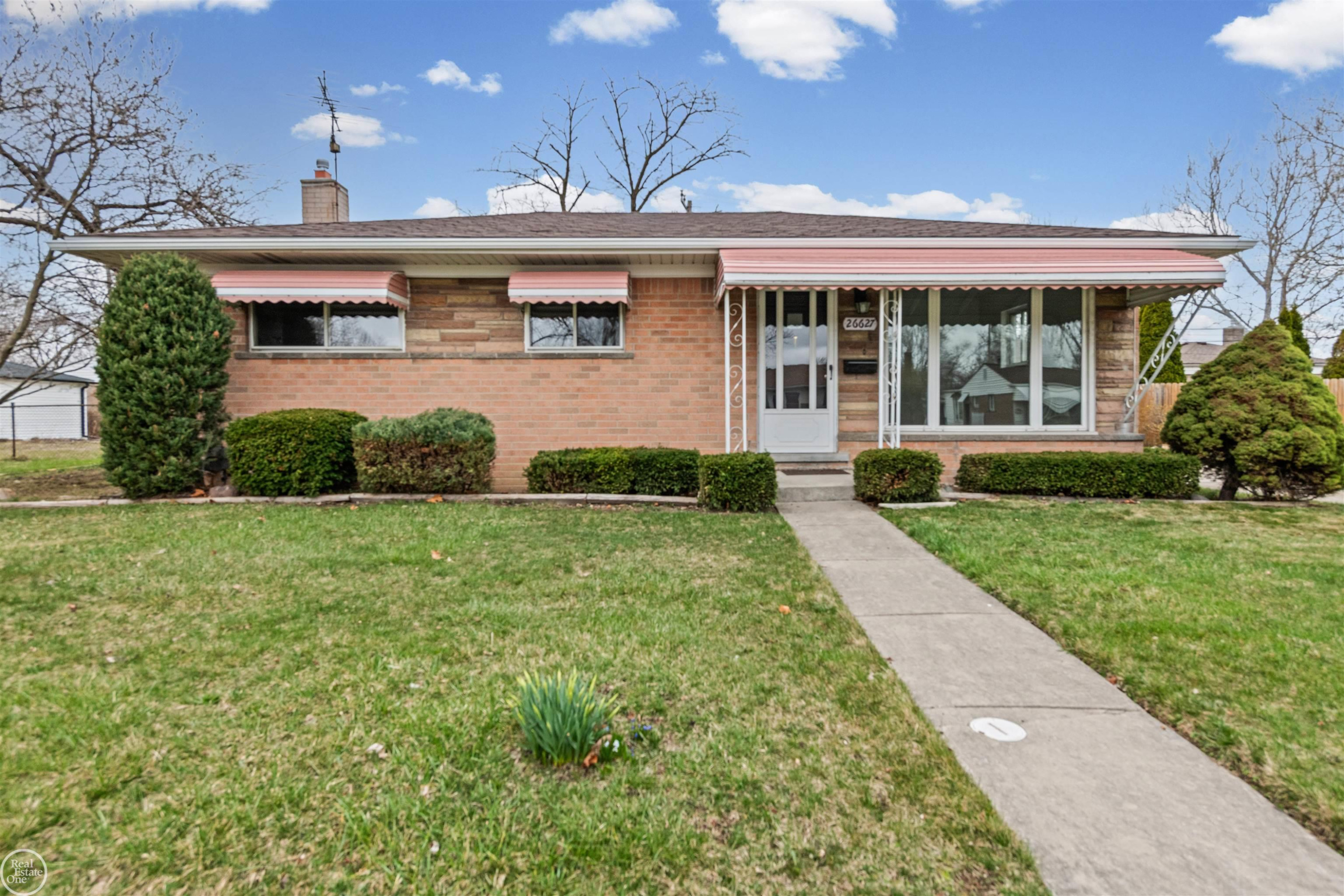 26627 Norma Street, Warren, MI 48089 — front exterior
